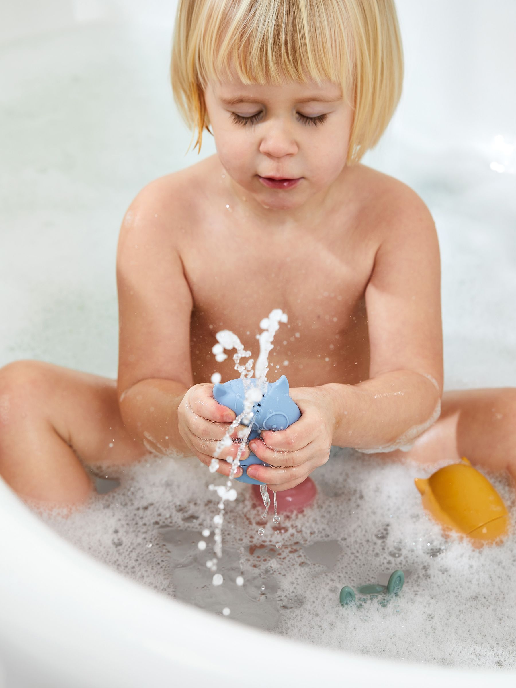 Set of 4 Woodland Bath Squirters - Image 3 of 4