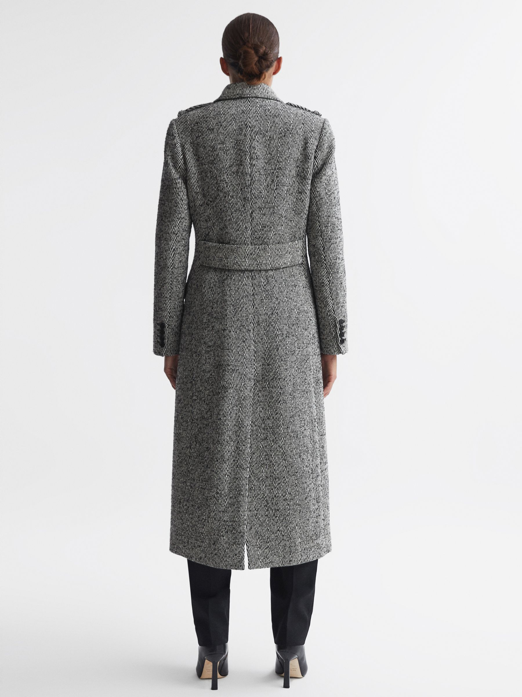 CALLNE カルネ Woolblend Herringbone Coat Notch Lapel Wool Blend Gray Herringbone Coat Men Long