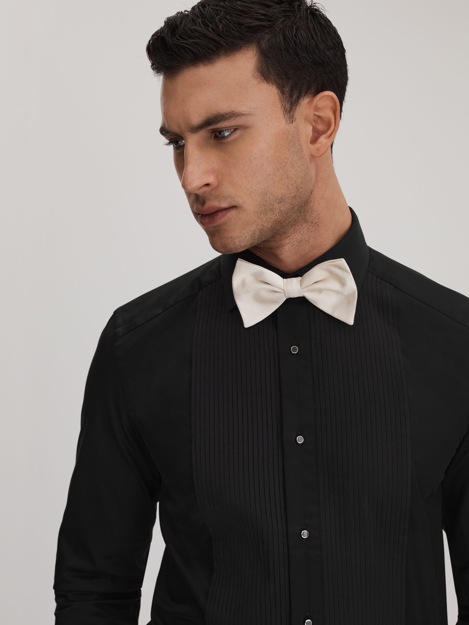 Slim Fit Double Cuff Tuxedo Shirt in Black - Image 4 of 8