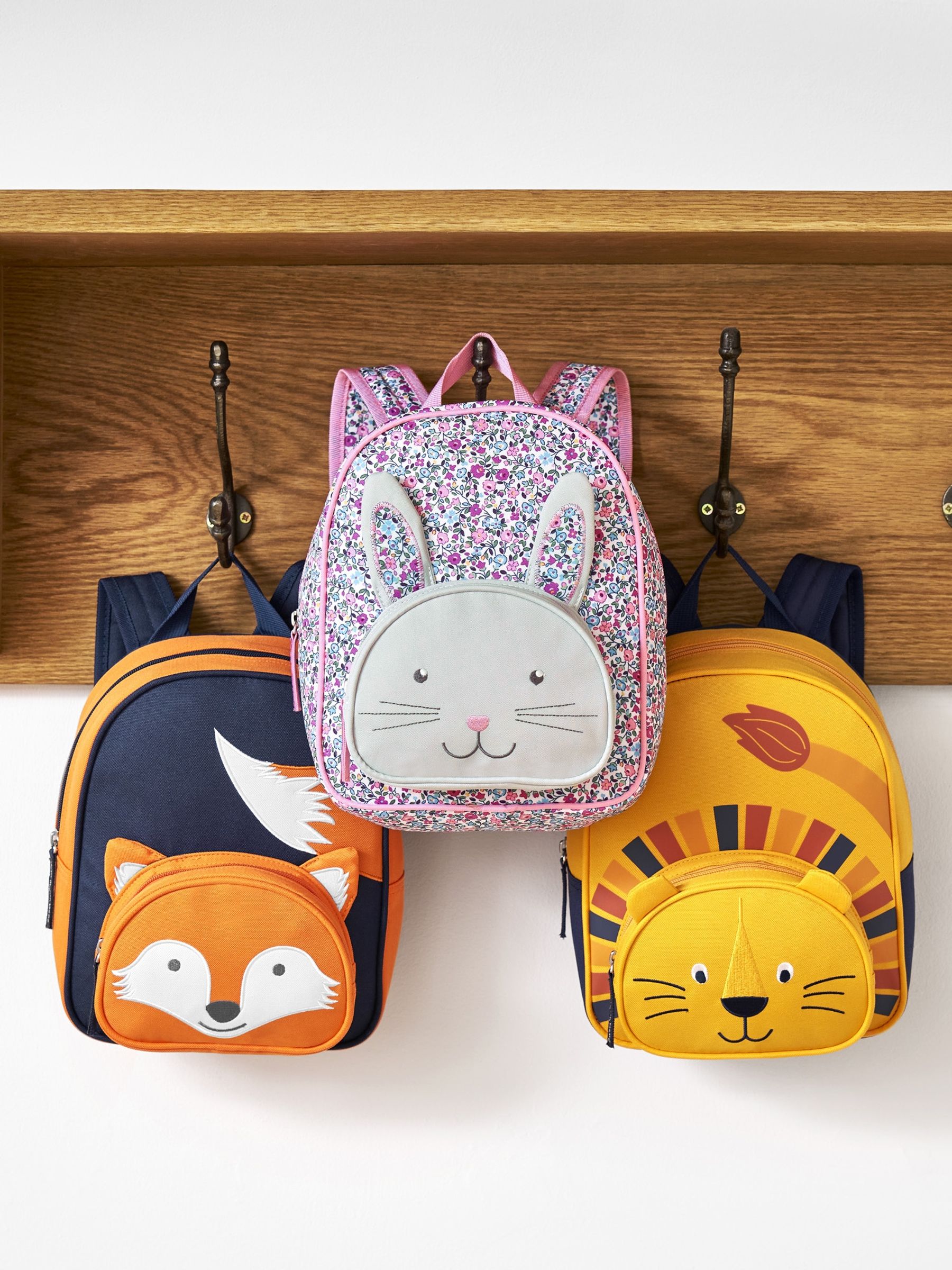 Personalised Lion Character Rucksack - Image 3 of 4