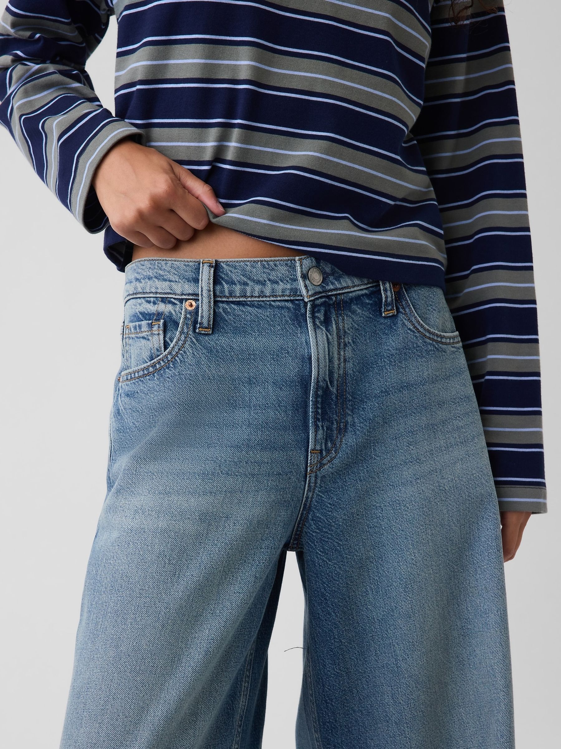 Medium Wash Mid Rise Stripe Baggy Jeans - Image 5 of 5 Medium Wash Mid Rise Stripe Baggy Jeans - Image 5 of 5