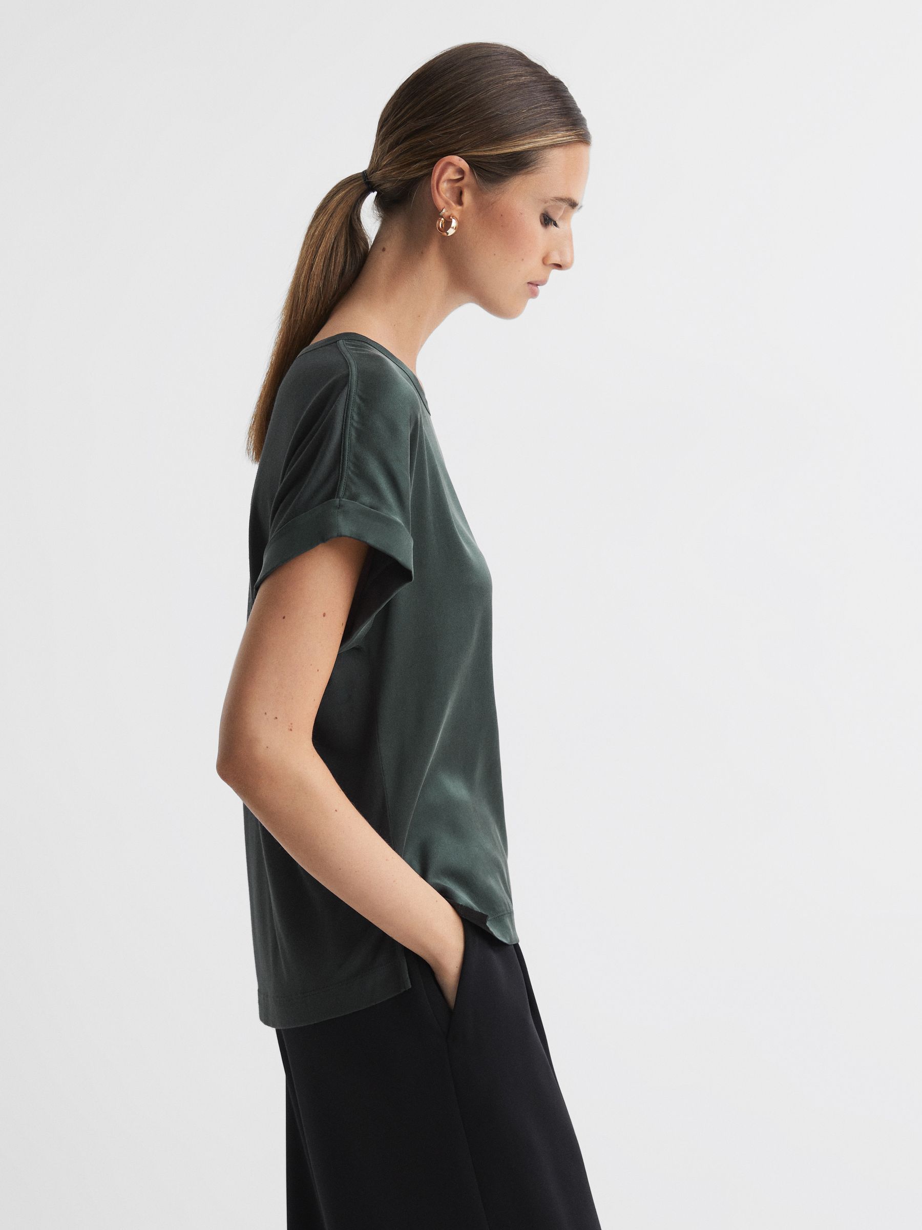 Silk Front Crew Neck T-Shirt in Emerald - Image 4 of 5