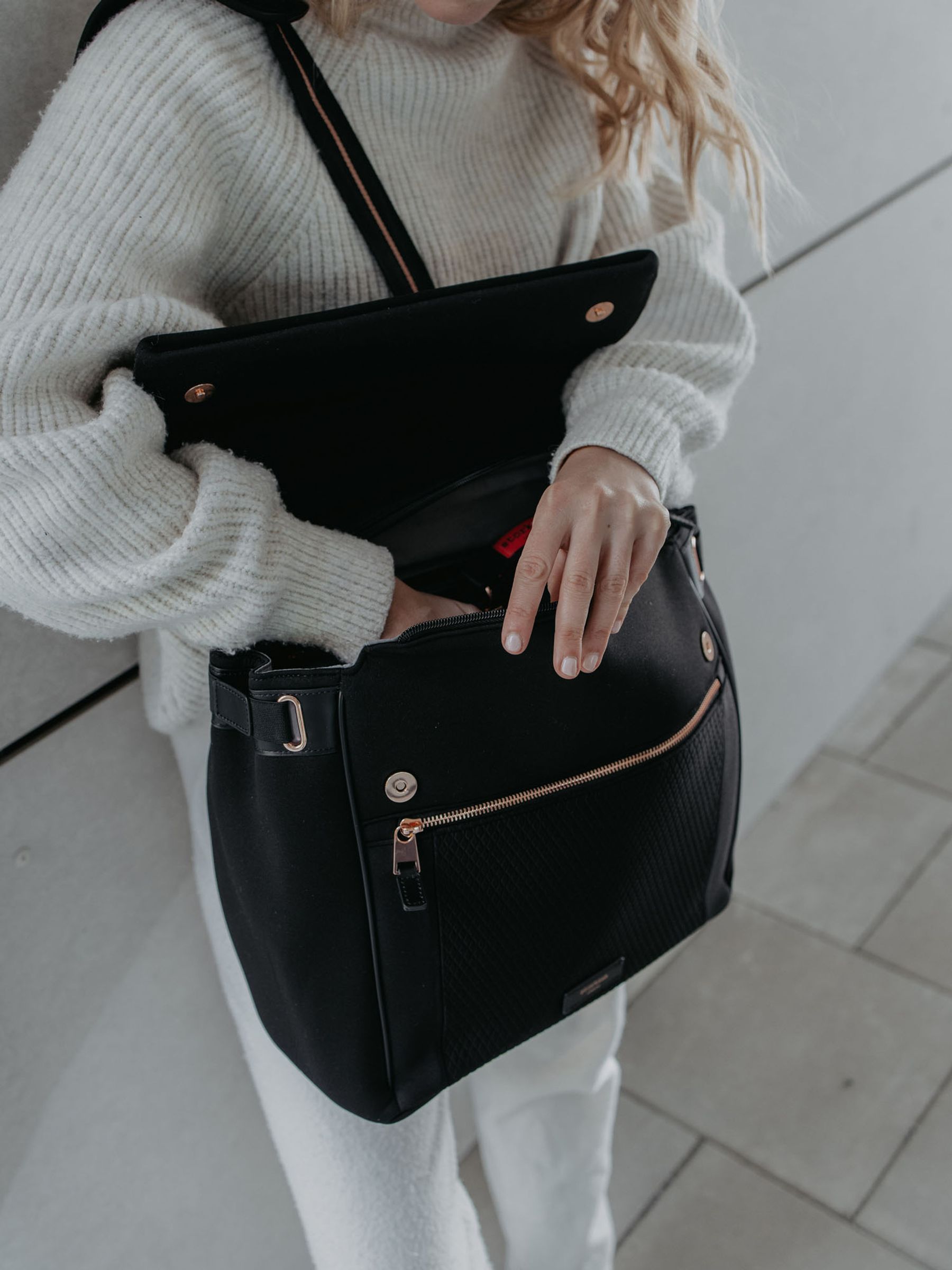 Storksak St James Luxe Scuba Changing Bag - Image 8 of 12