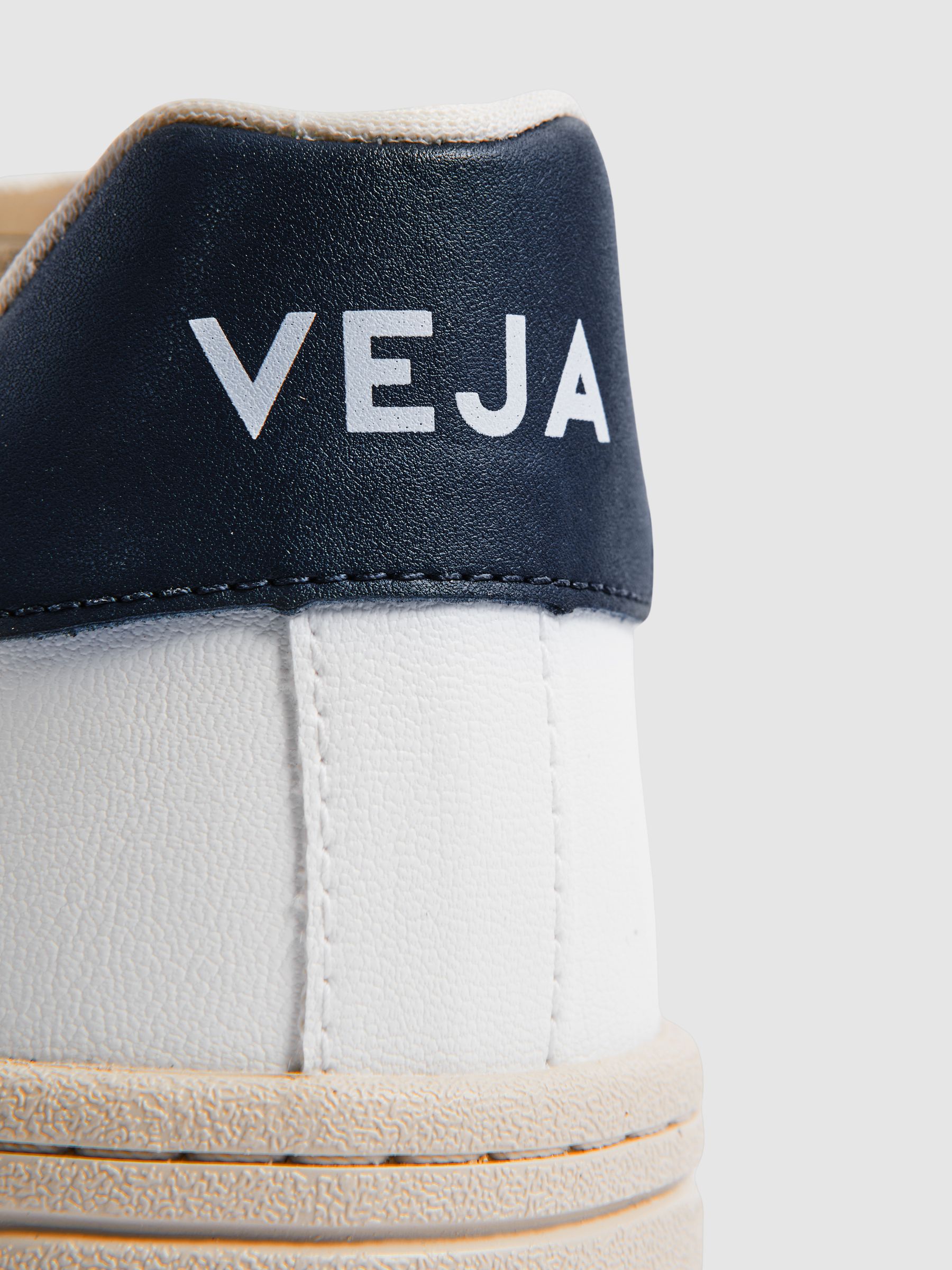 Veja Vegan Leather Trainers in White Nautico - Image 5 of 5