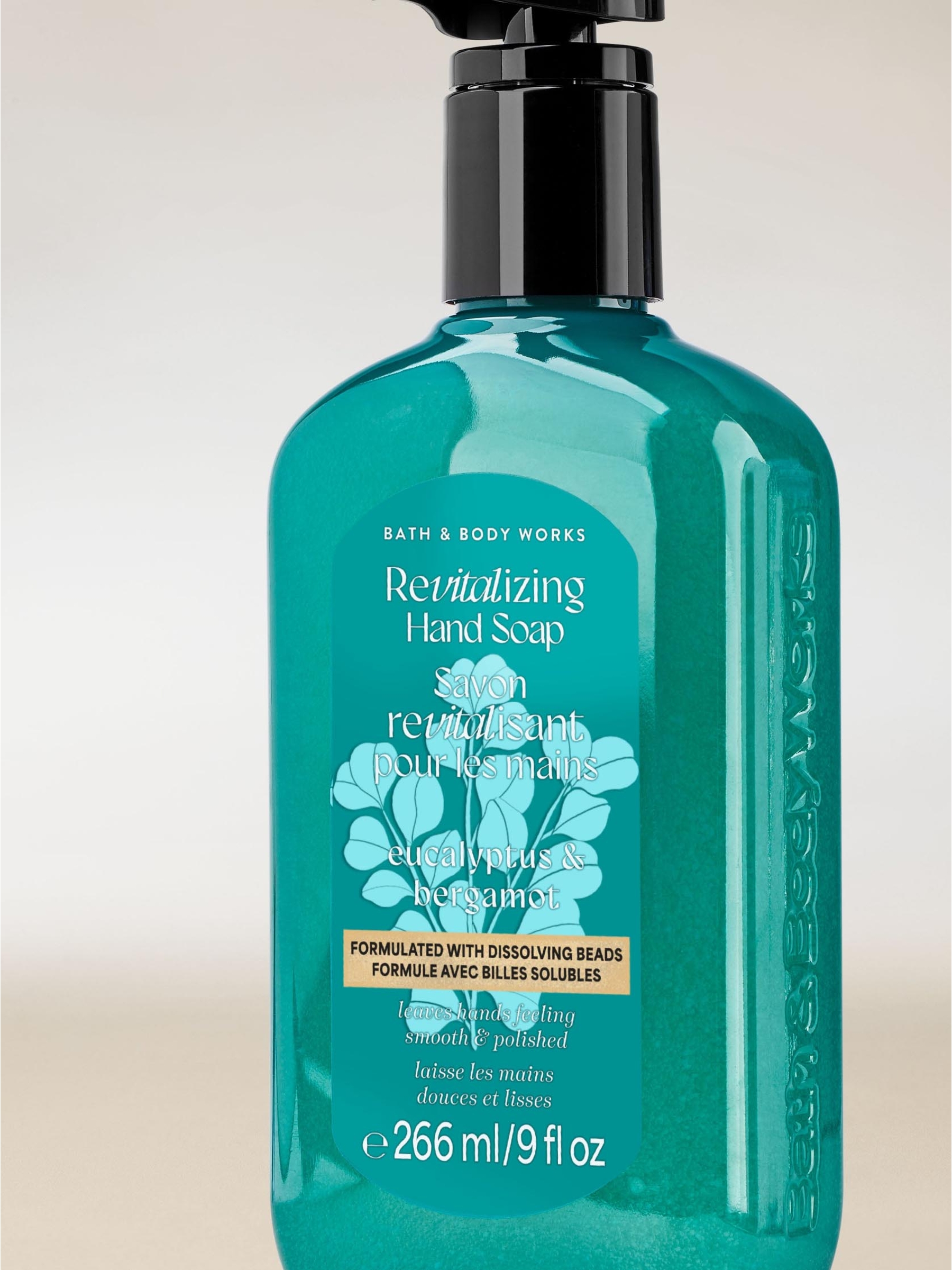 Eucalyptus and Bergamot Revitalizing Gel Hand Soap 266ml - Image 2 of 3