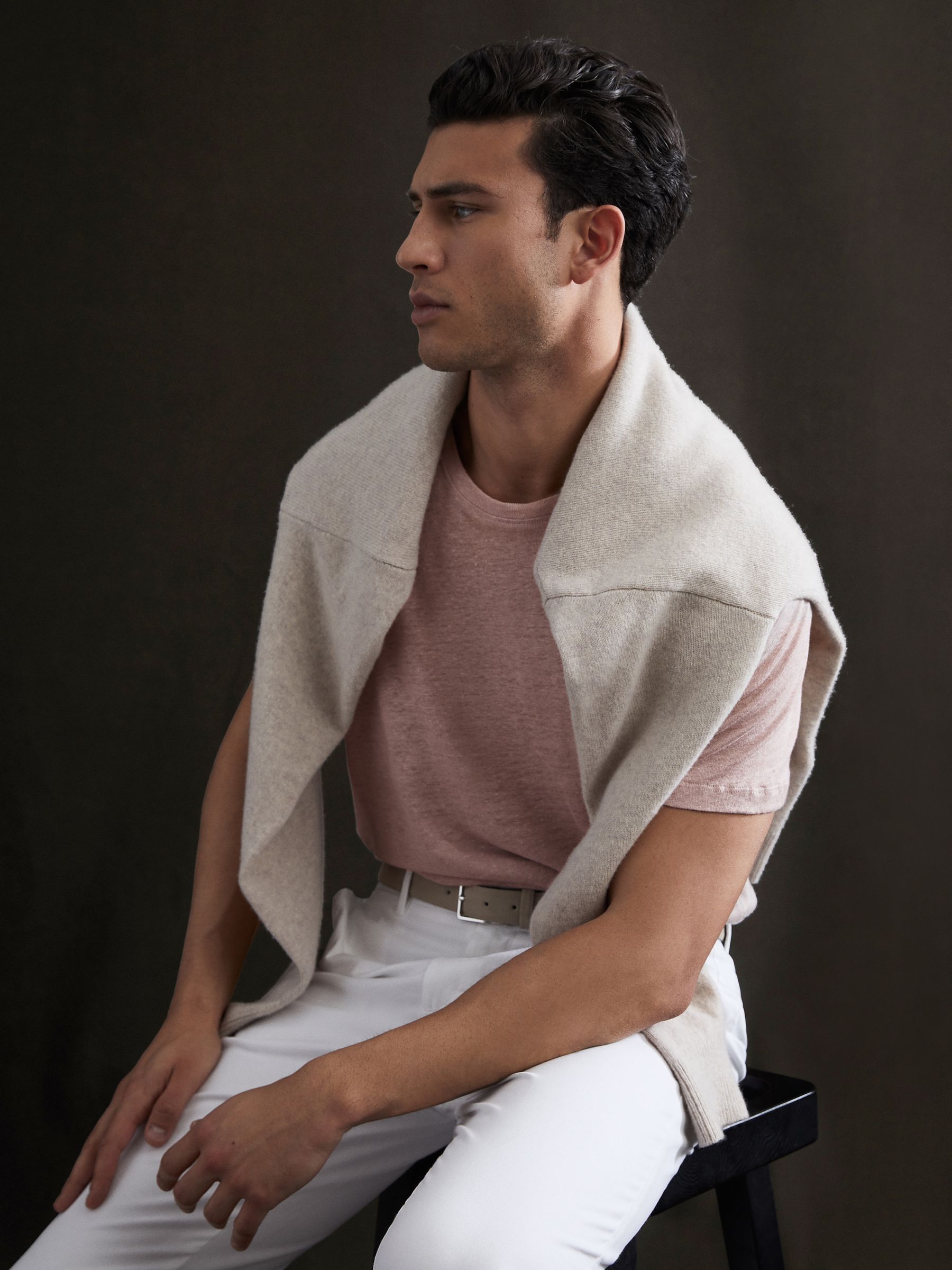 Linen Crew Neck T-Shirt in Dusty Pink - Image 3 of 5