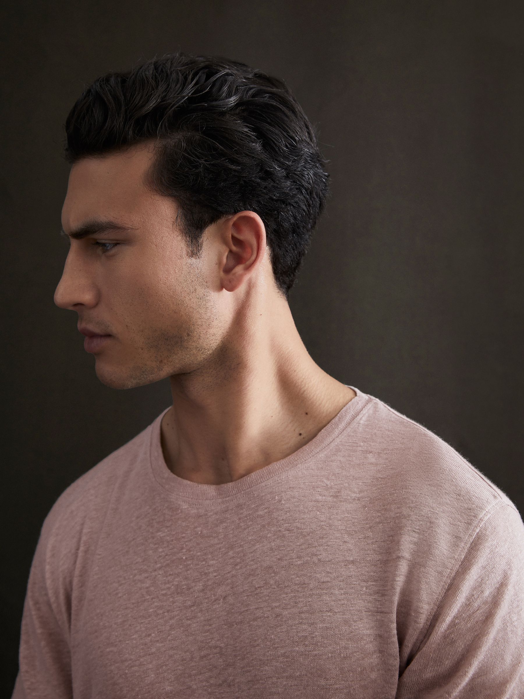 Linen Crew Neck T-Shirt in Dusty Pink - Image 5 of 5