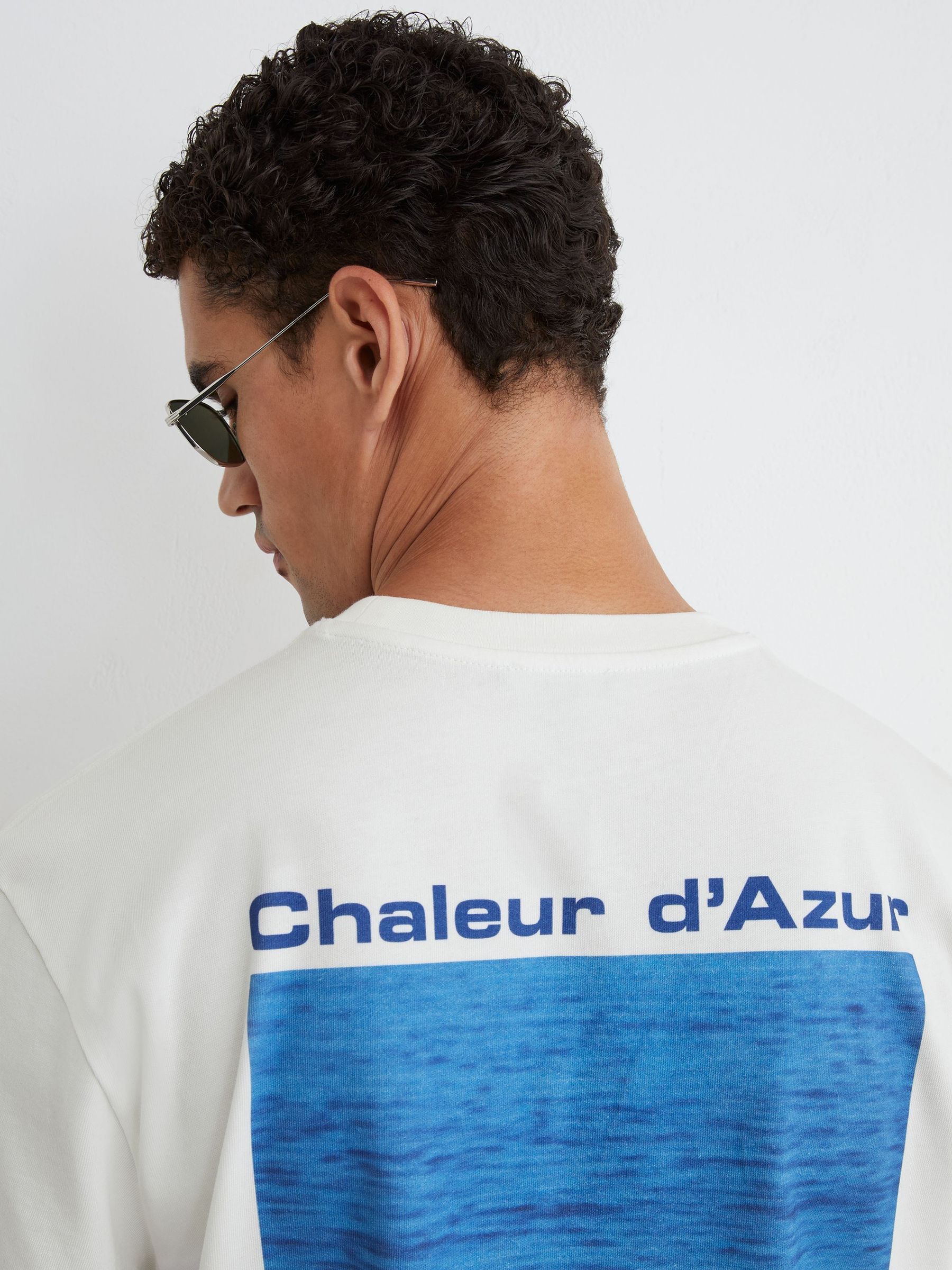 Cotton Beach-Print Relaxed-Fit T-Shirt in White - Image 5 of 6