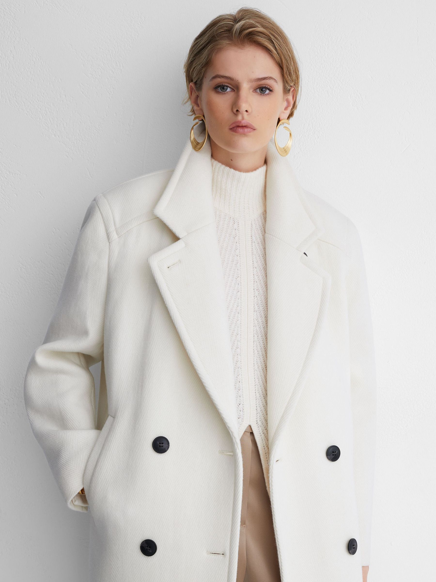 Atelier Wool-Blend Double-Breasted Relaxed Coat in Cream - Image 7 of 8