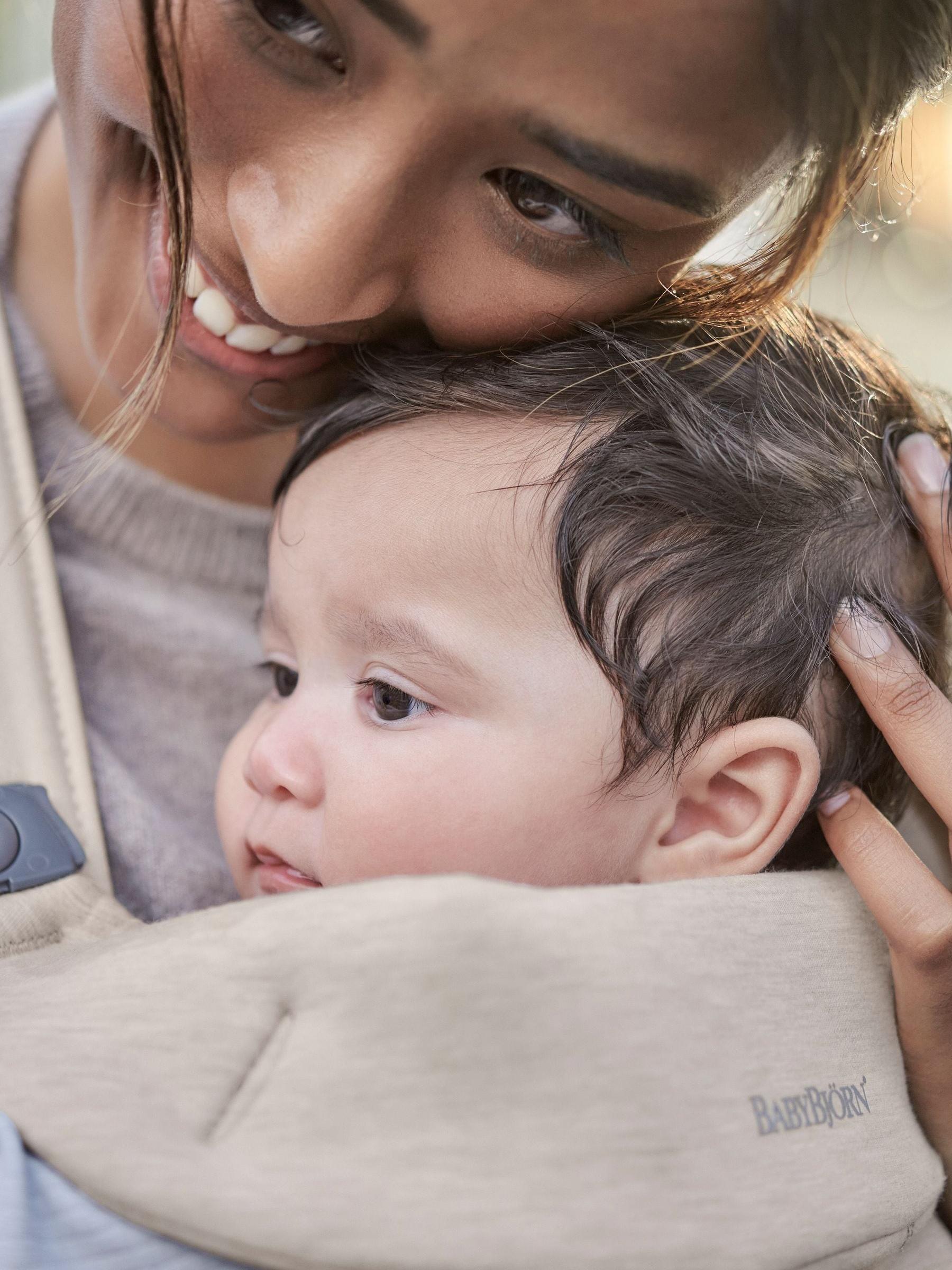 BabyBjörn Light Beige Baby Carrier Mini Woven - Image 3 of 4