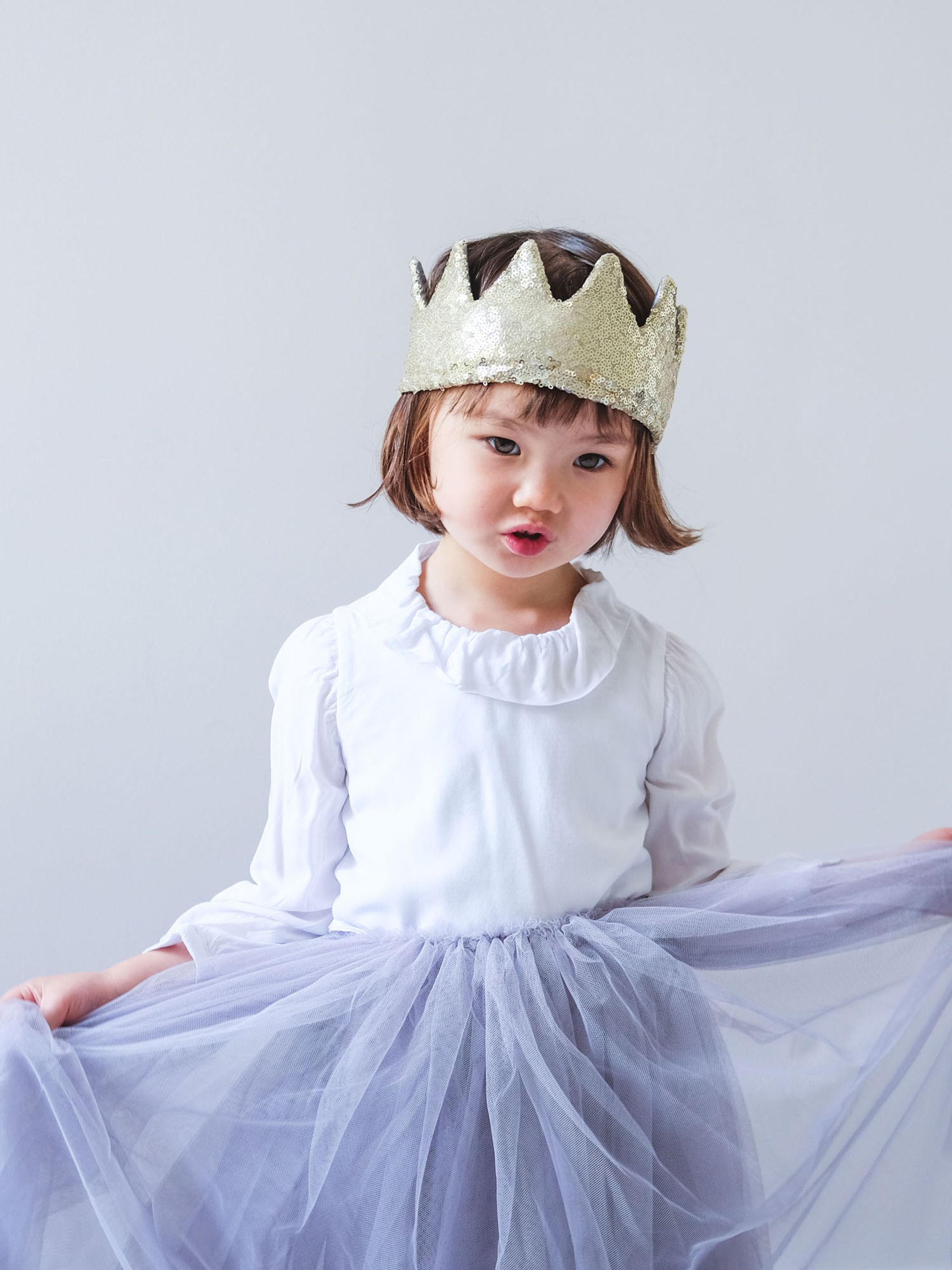 Mimi & Lula Sequin Gold Crown - Image 3 of 7