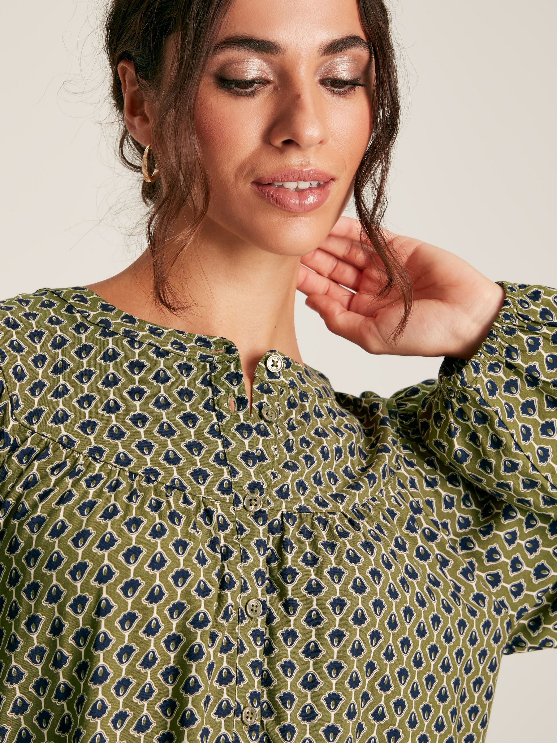 Myra Green Balloon Sleeve Blouse - Image 4 of 6