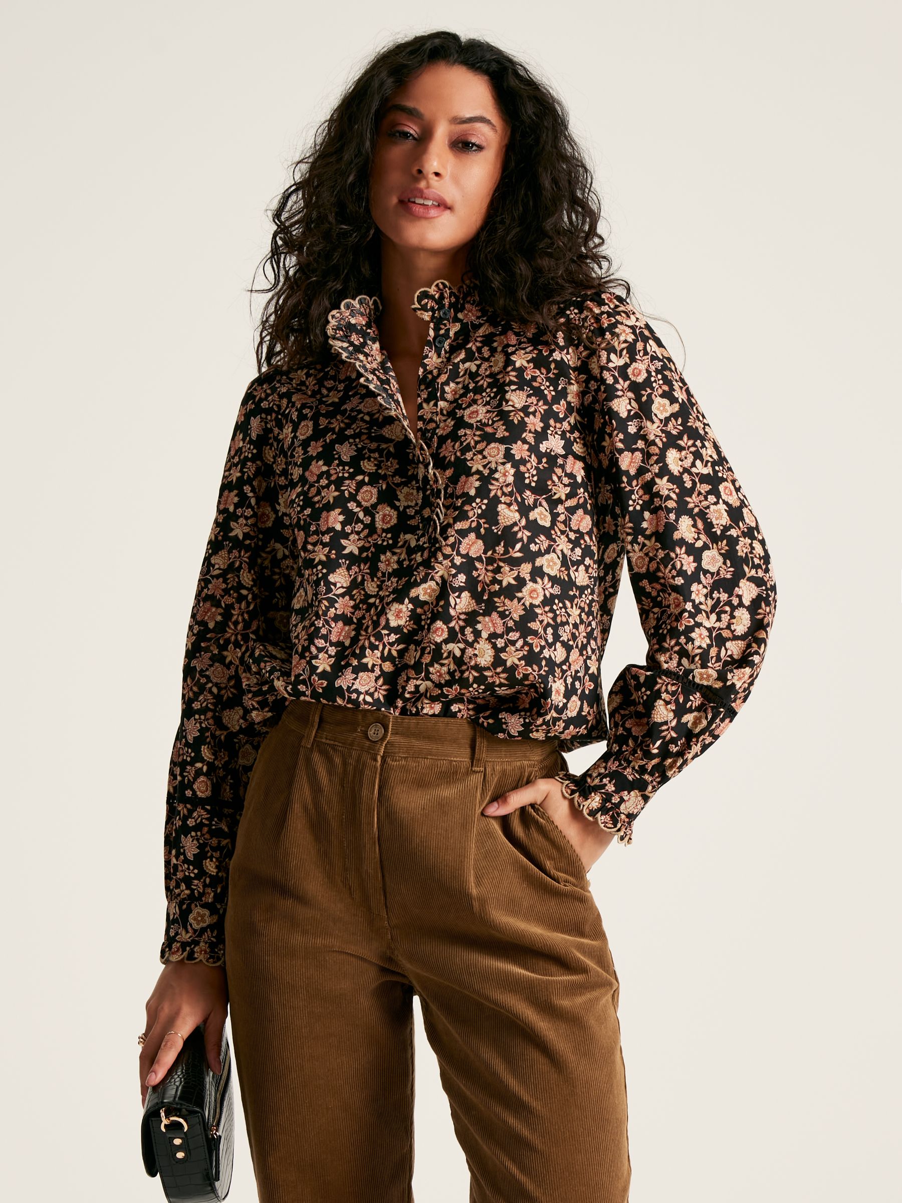 Perla Black/Cream Scallop Collar Floral Blouse - Image 1 of 9