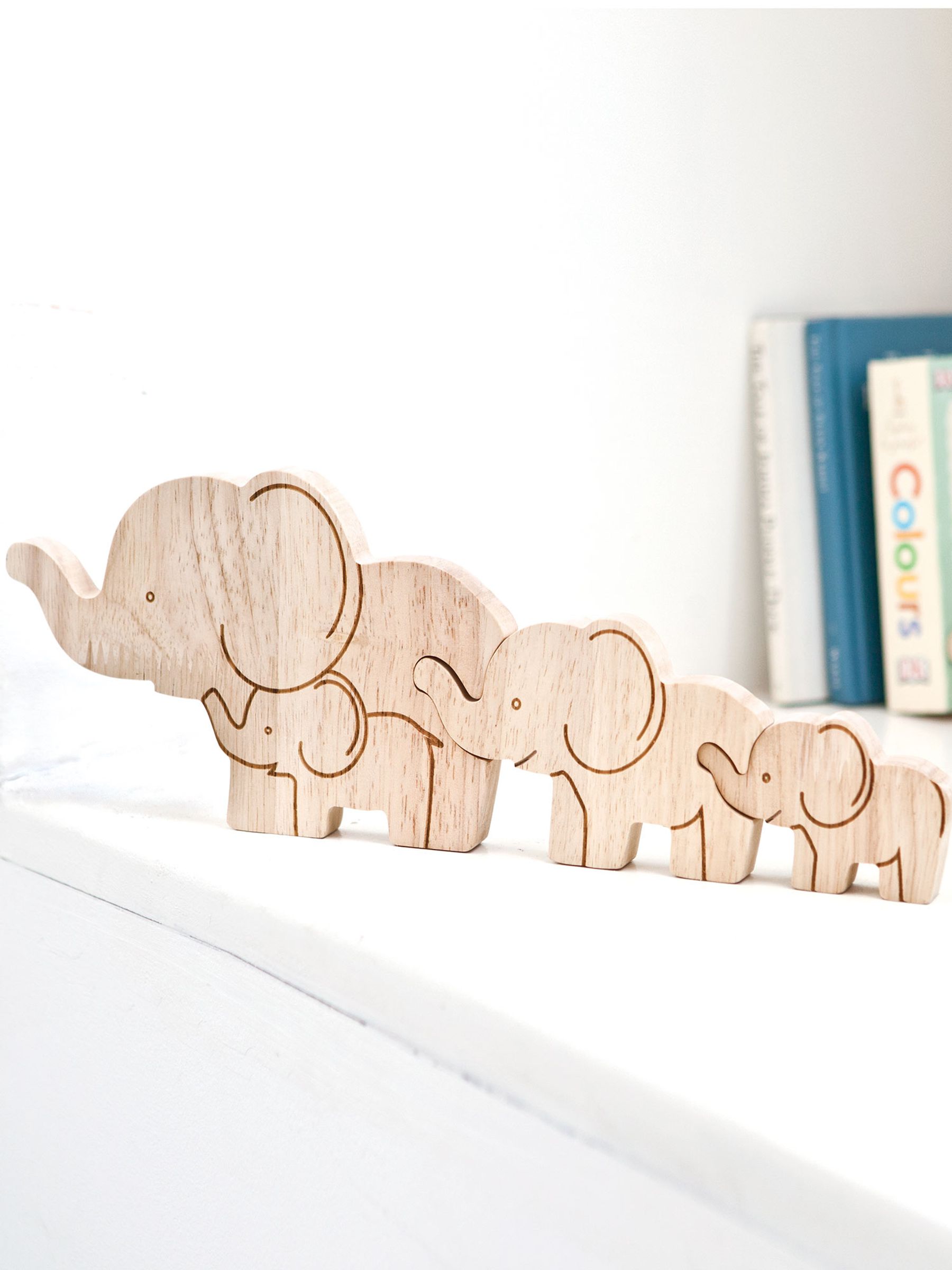 Wooden Elephant Family - Image 3 of 4
