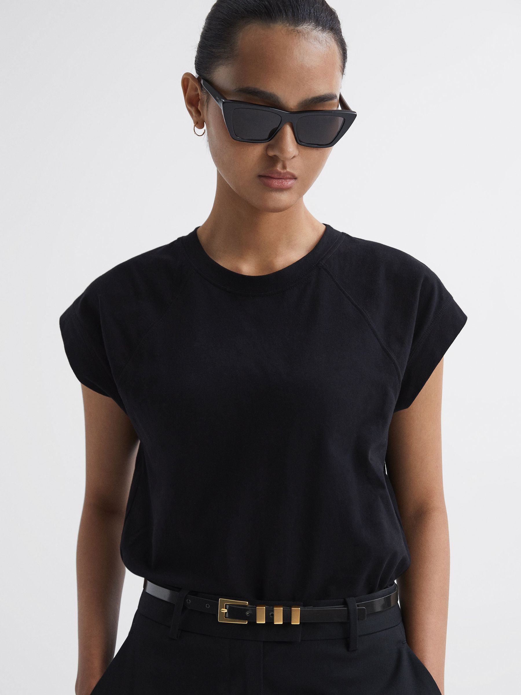 Leather Thin Buckle Belt in Black - Image 2 of 4