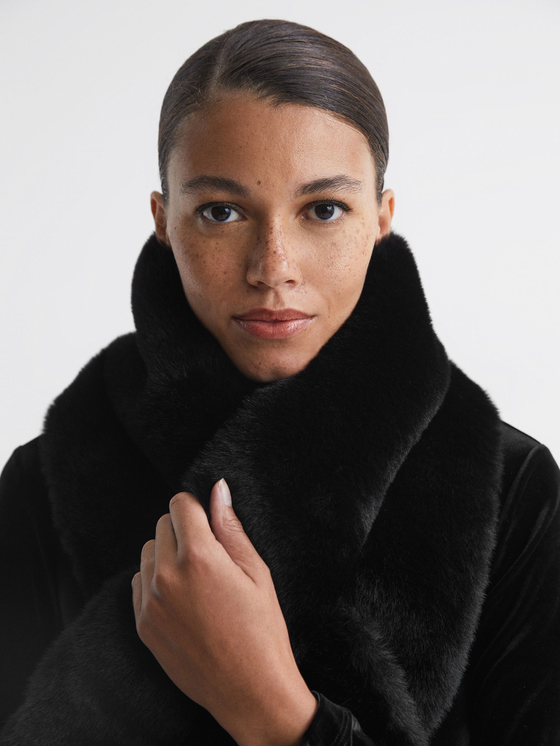 Faux Fur Scarf in Black - Image 2 of 4 Faux Fur Scarf in Black - Image 2 of 4