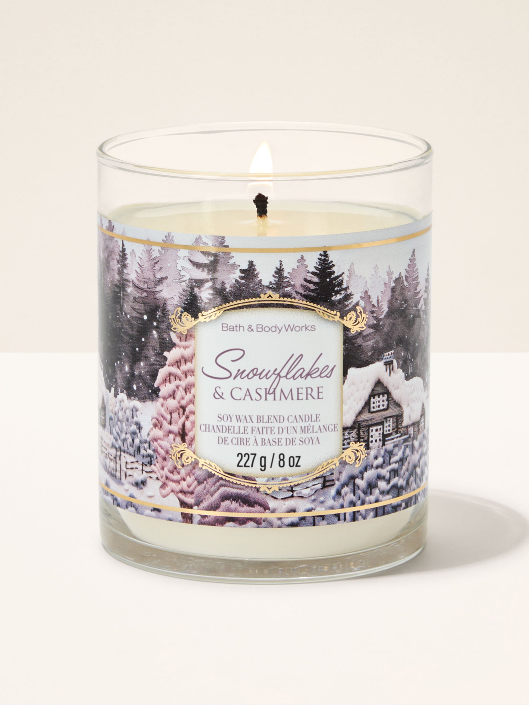 Snowflakes and Cashmere Single Wick Candle 227g - Image 1 of 2 Snowflakes and Cashmere Single Wick Candle 227g - Image 1 of 2