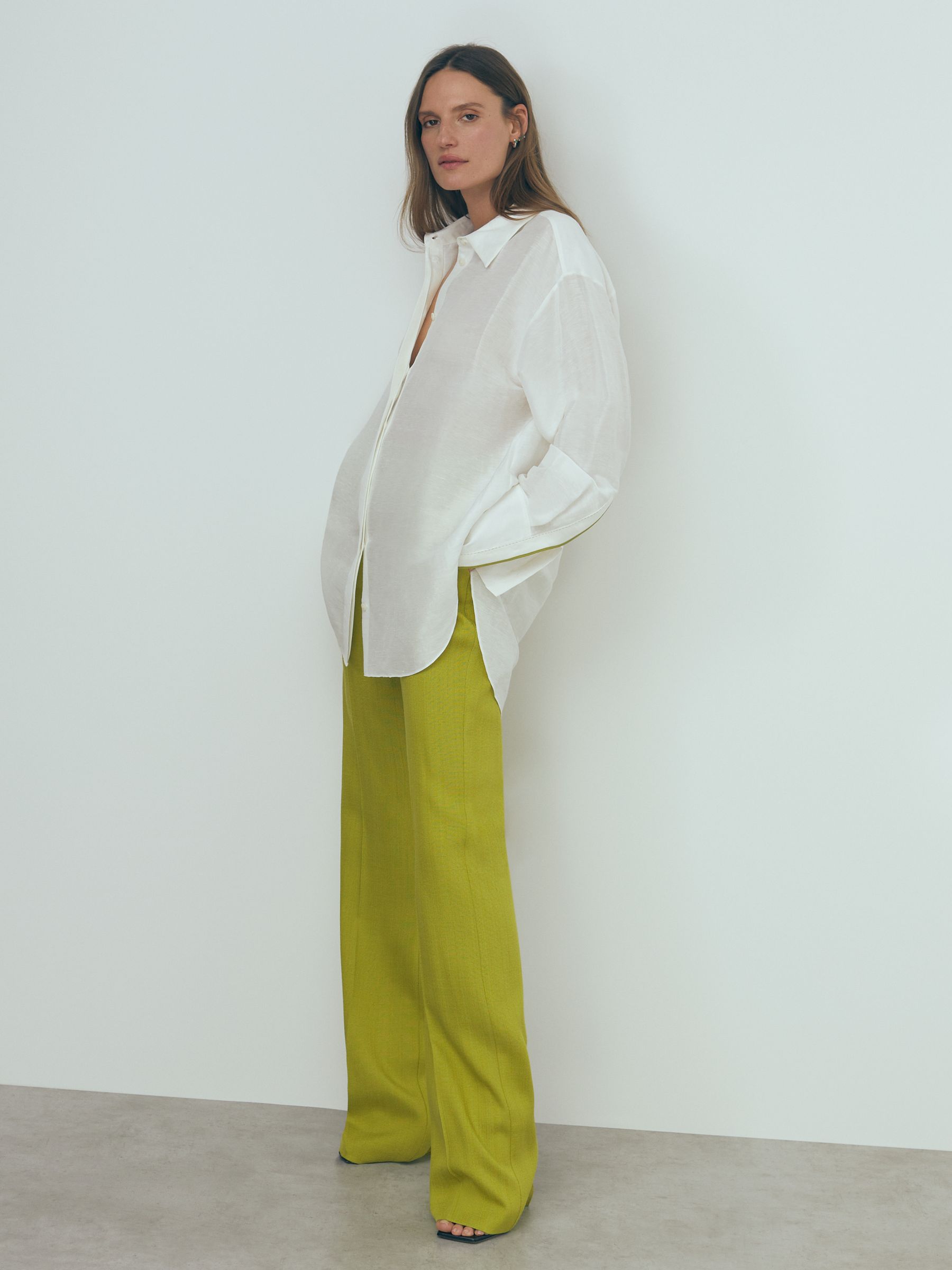 Atelier Linen Silk Contrast Button-Through Shirt in Ivory - Image 3 of 8