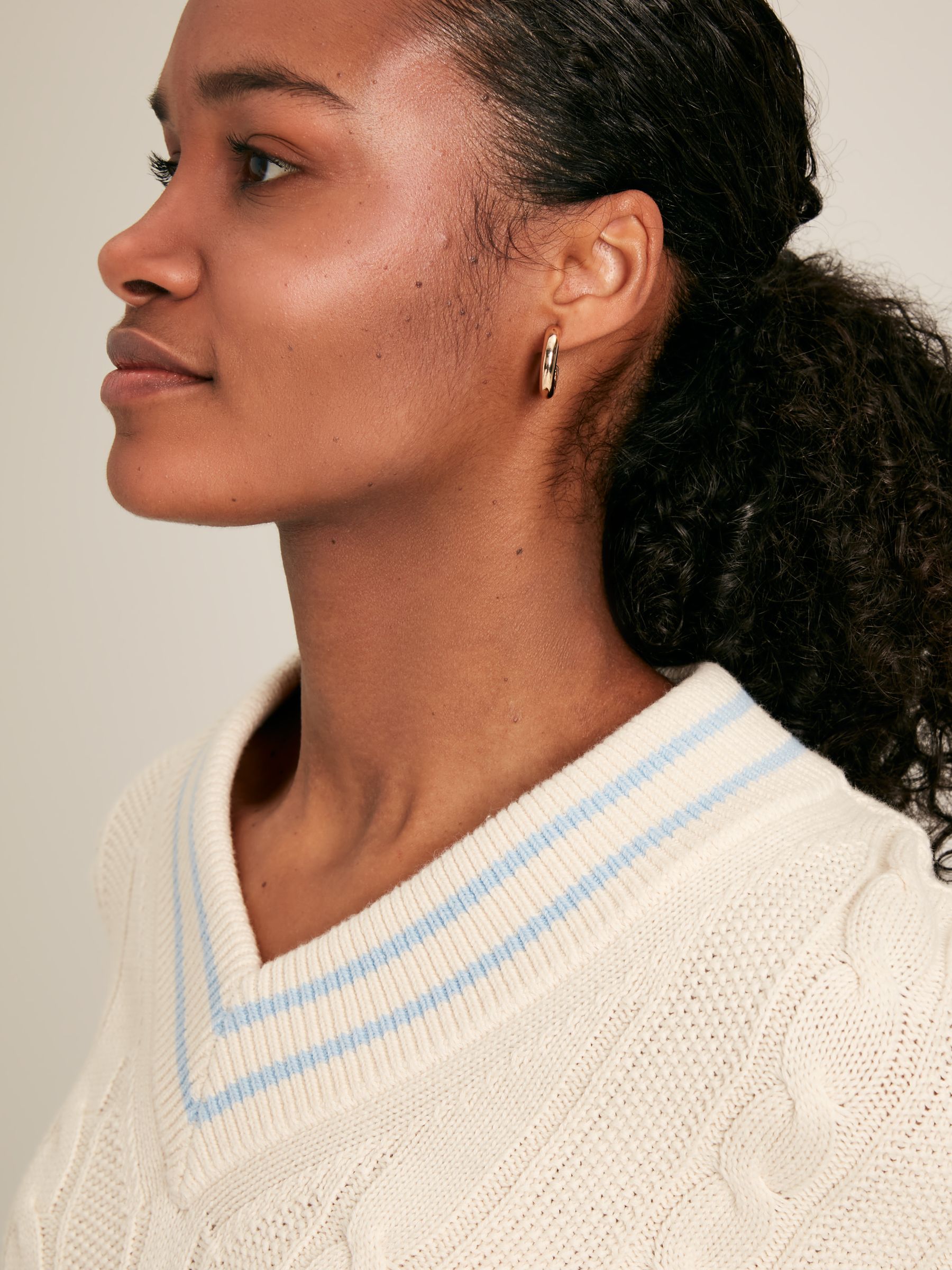Dibbly Cream & Blue Cable Knit Cricket Jumper - Image 5 of 9