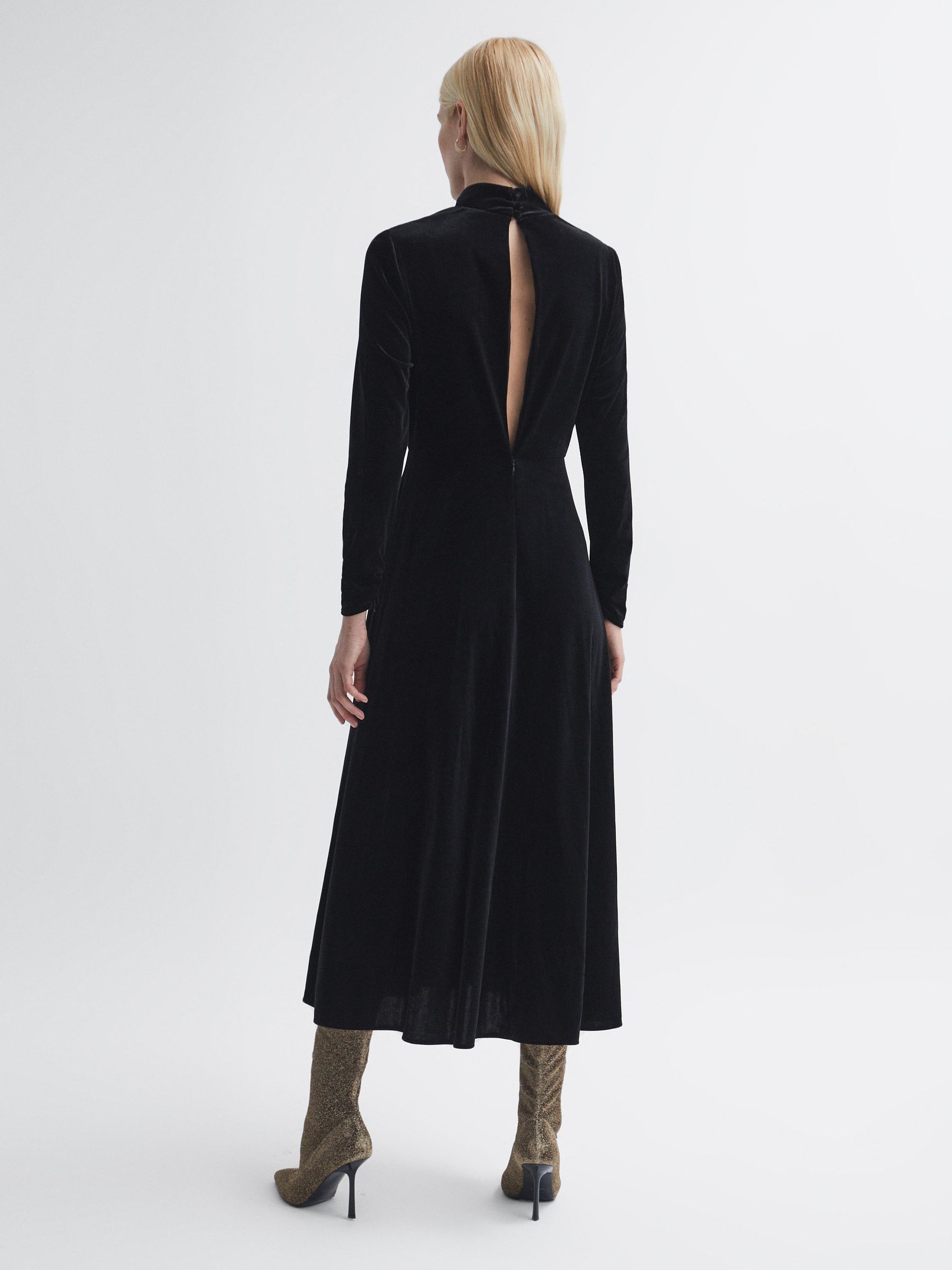 Florere Velvet Midi Dress in Black - Image 4 of 5