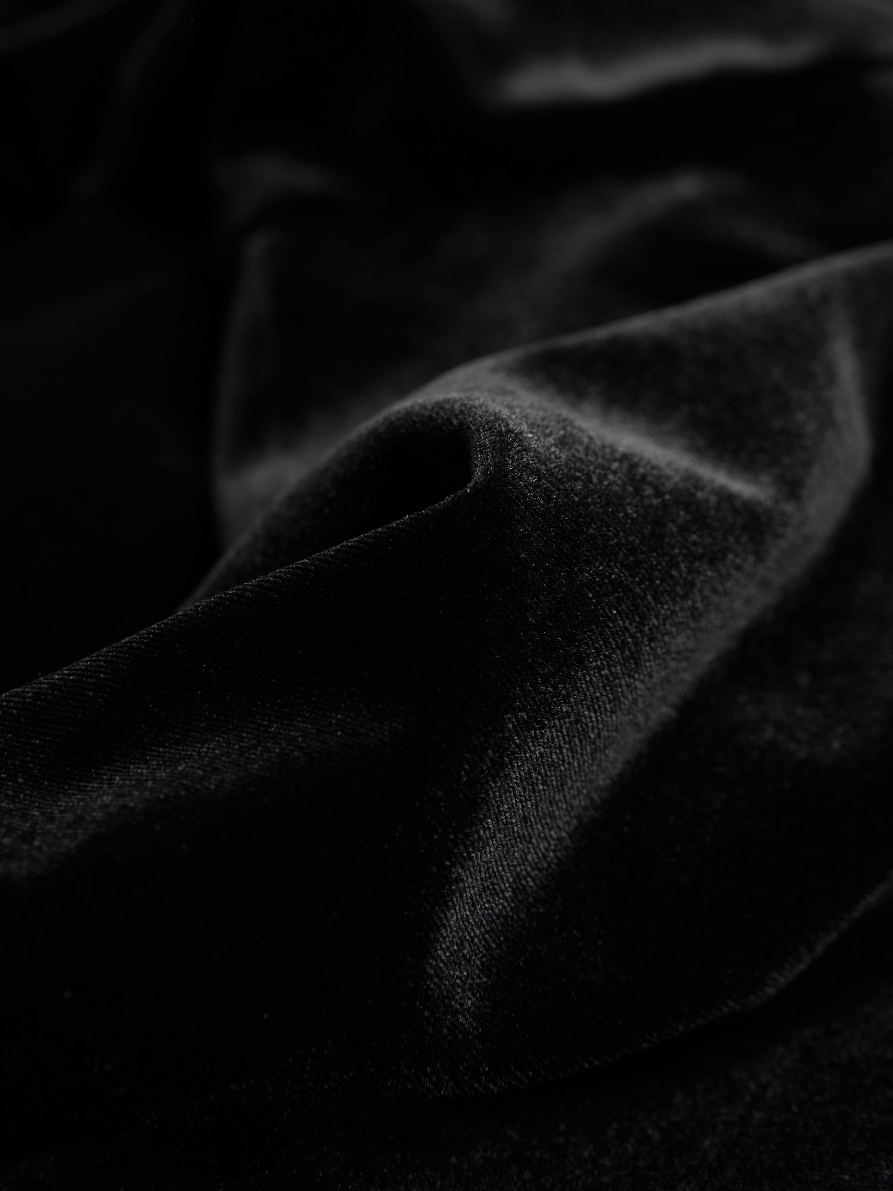 Florere Velvet Midi Dress in Black - Image 5 of 5