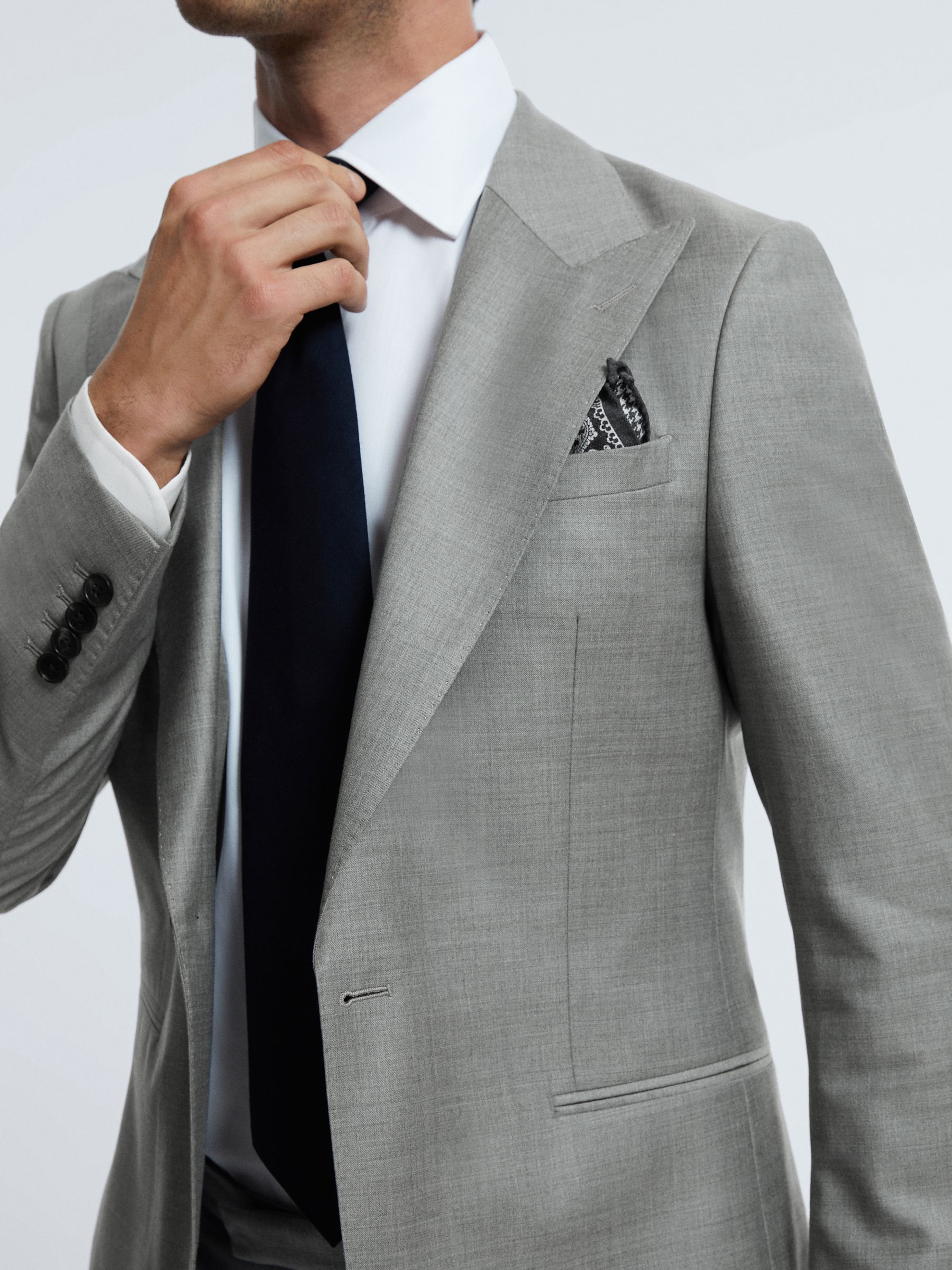 Atelier Wool Cashmere Slim Fit Single Breasted Blazer in Grey Melange - Image 4 of 8