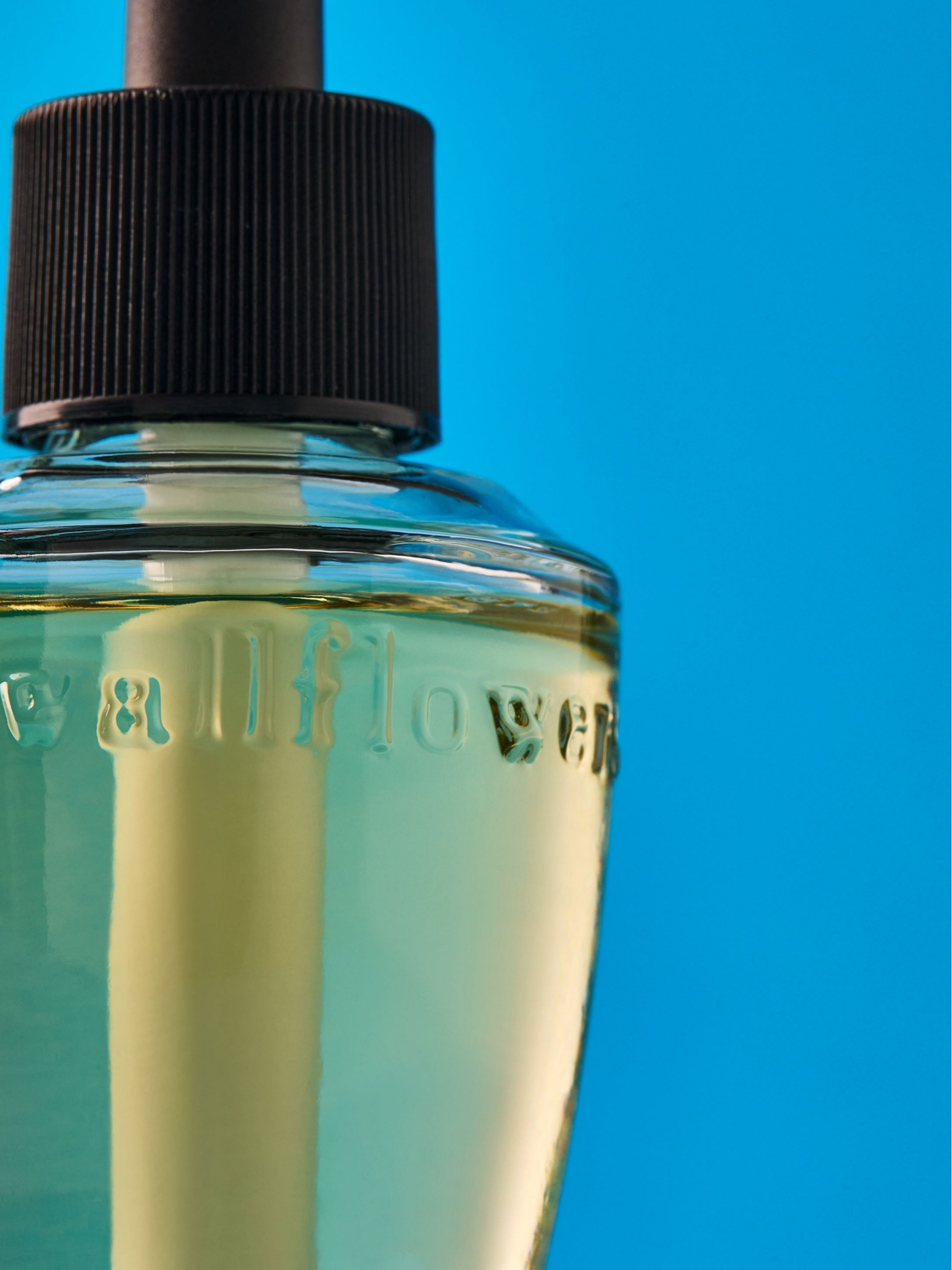 Christmas Cabin Wallflowers Fragrance Refill 24ml - Image 2 of 3 Christmas Cabin Wallflowers Fragrance Refill 24ml - Image 2 of 3