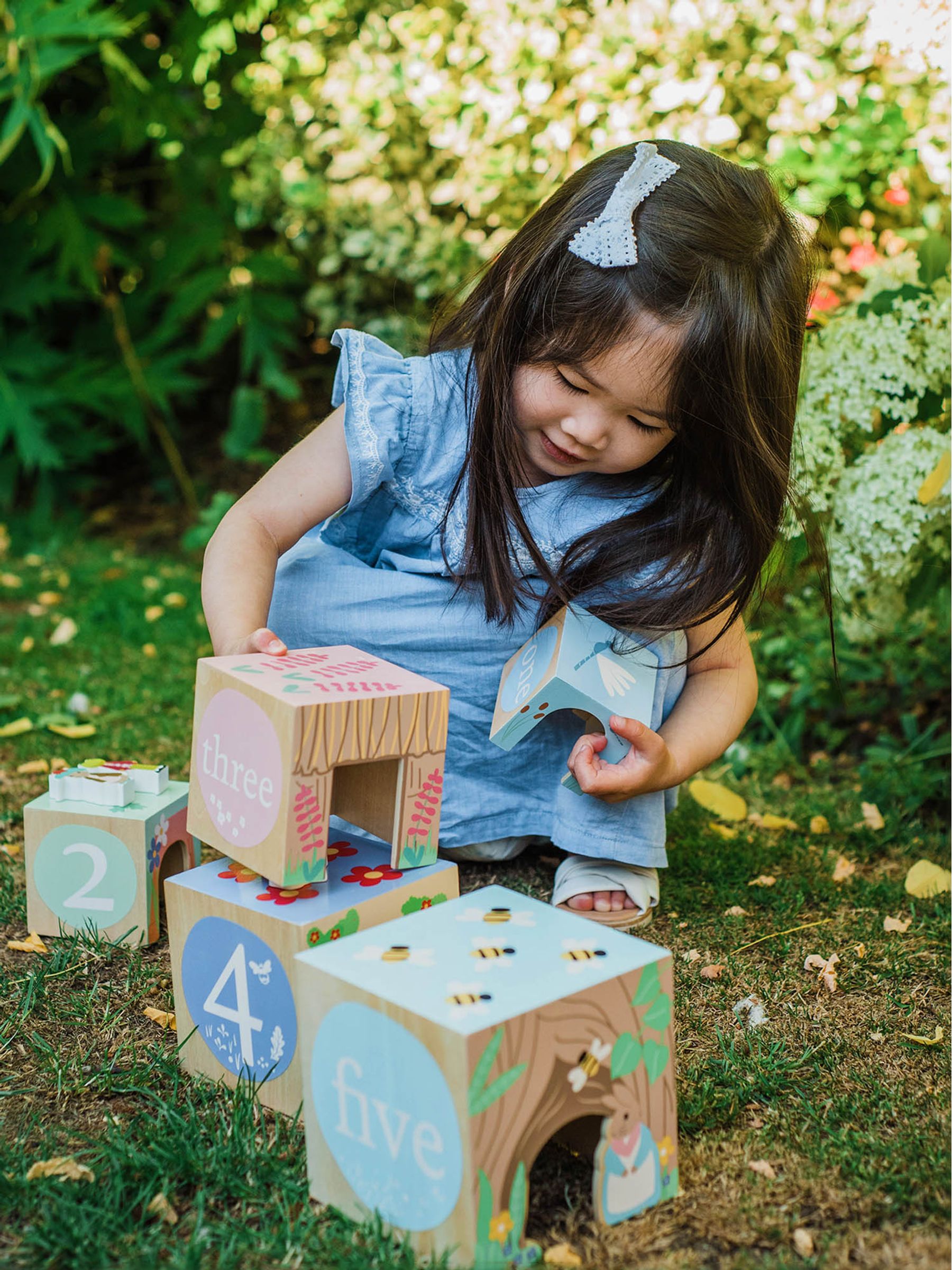 Peter Rabbit Wooden Stacking Cubes - Image 6 of 11