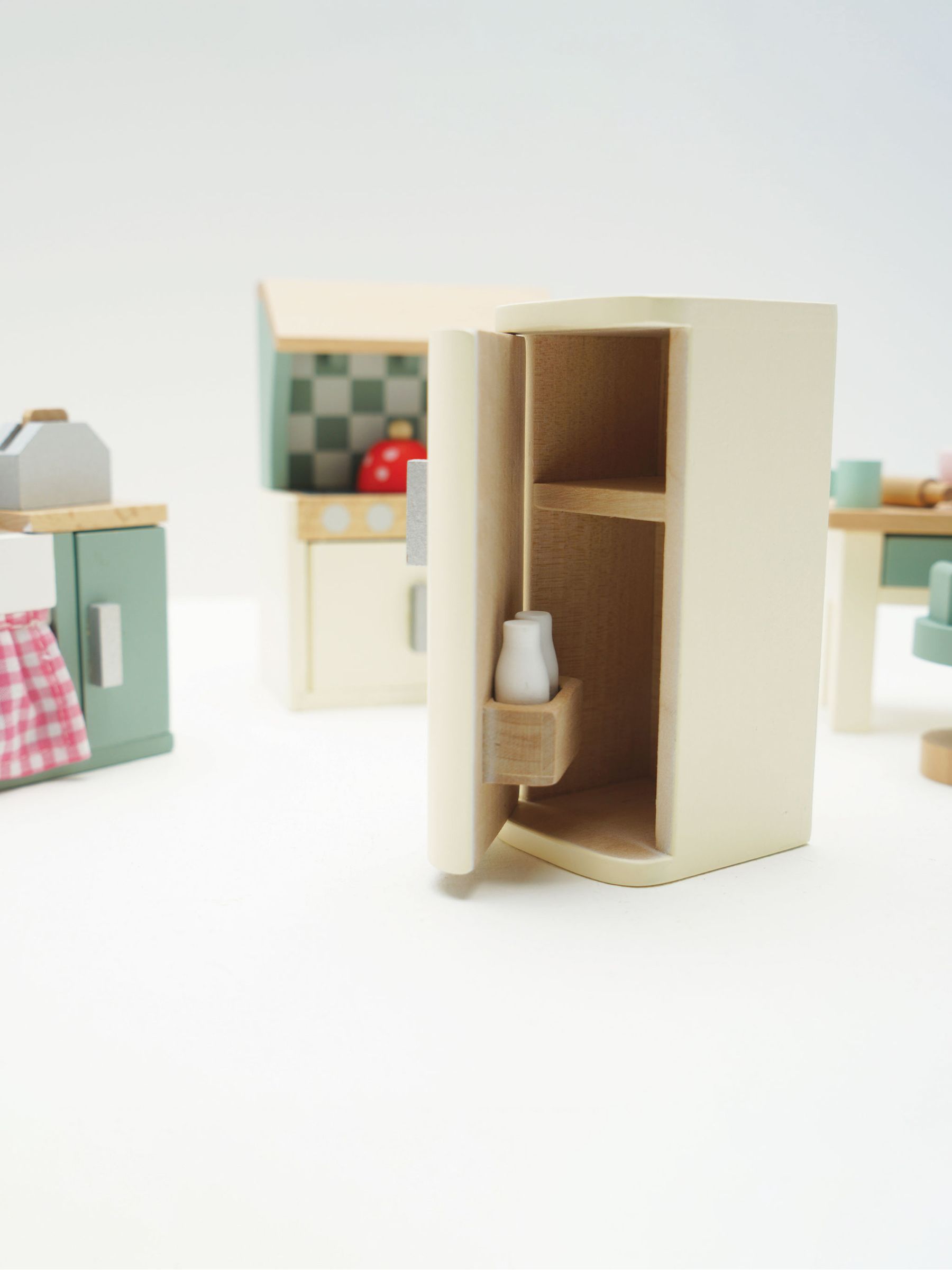 Le Toy Van Daisylane Kitchen Set - Image 6 of 7