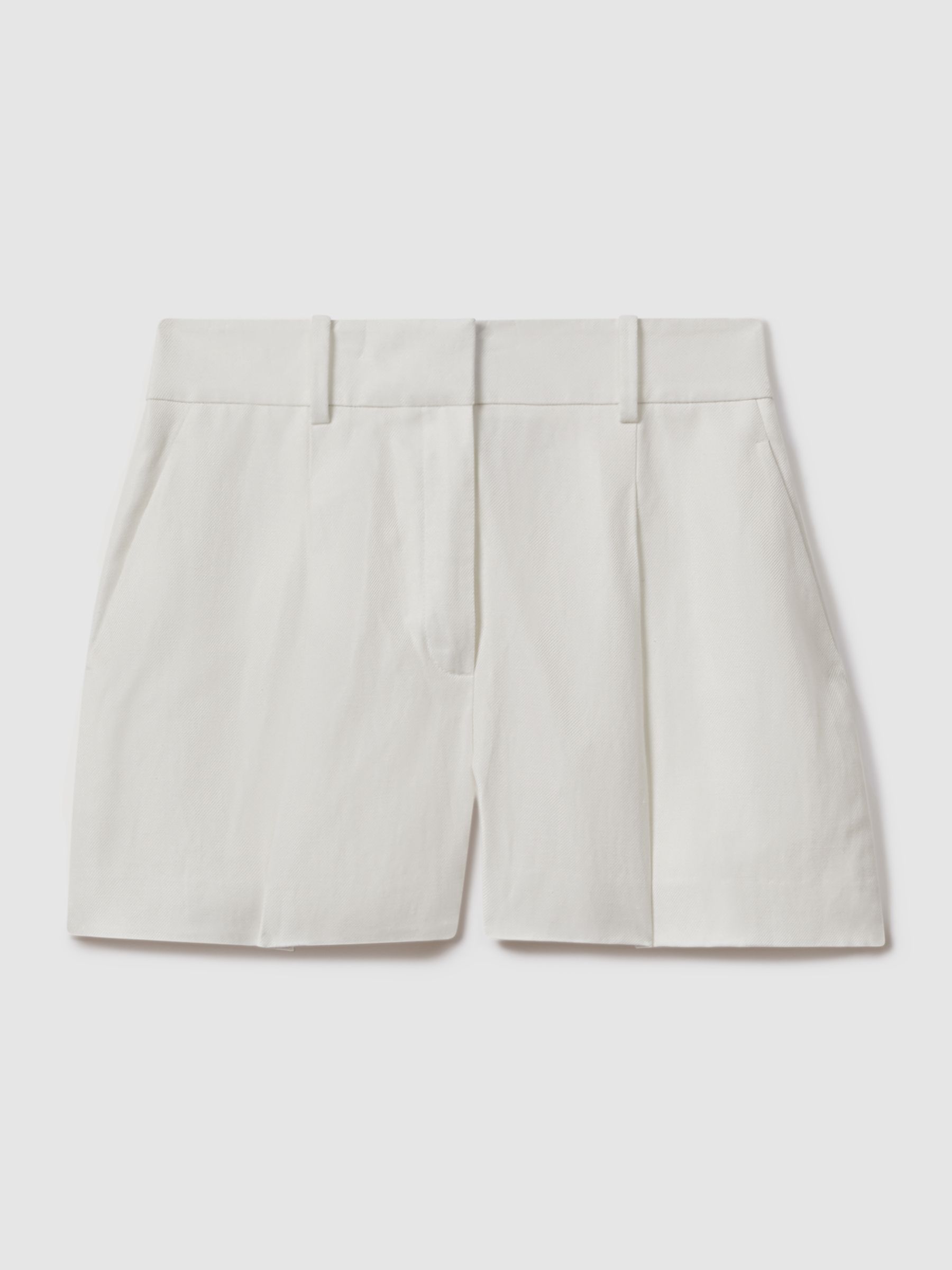 Viscose-Linen Front Pleat Suit Shorts in White - Image 2 of 6