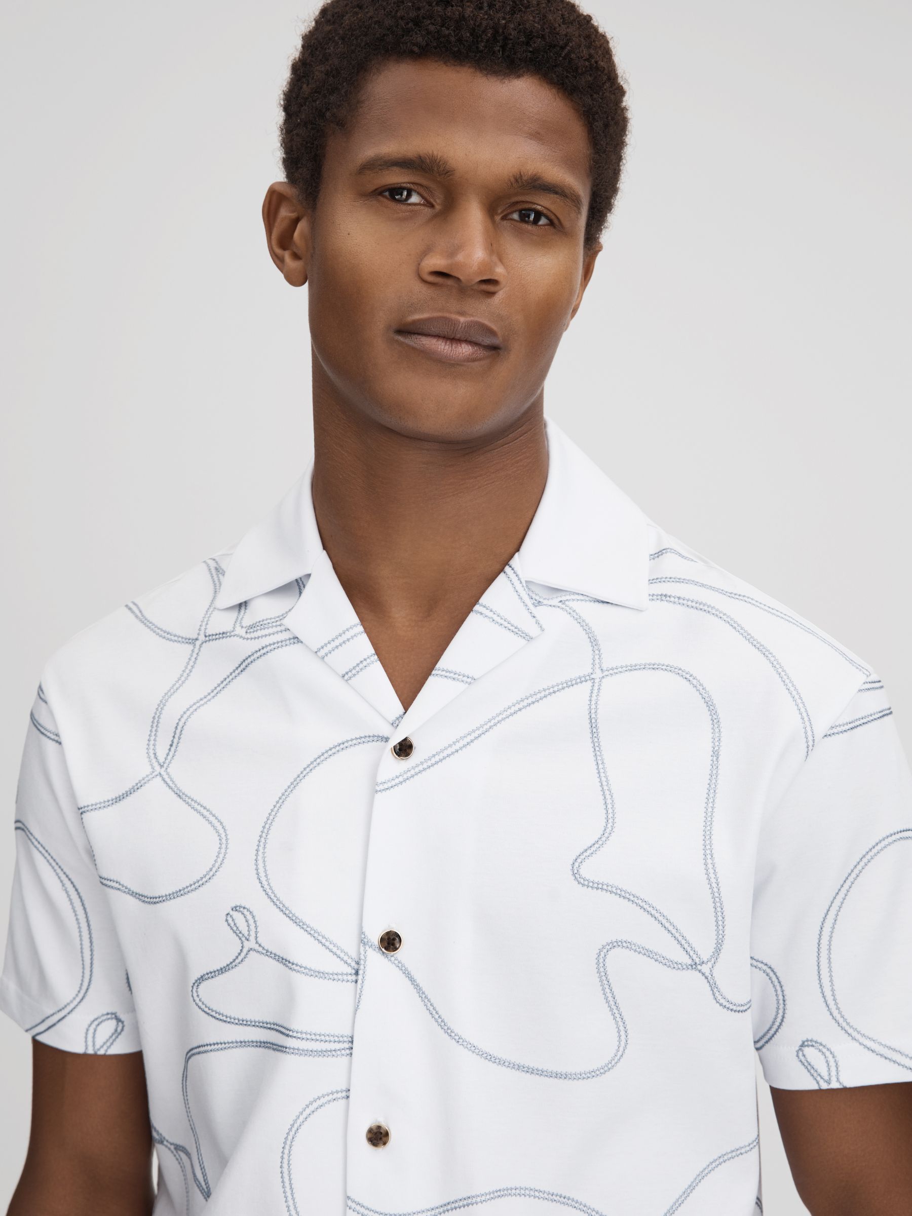 Cotton Jersey Embroidered Shirt in White/Airforce Blue - Image 4 of 6
