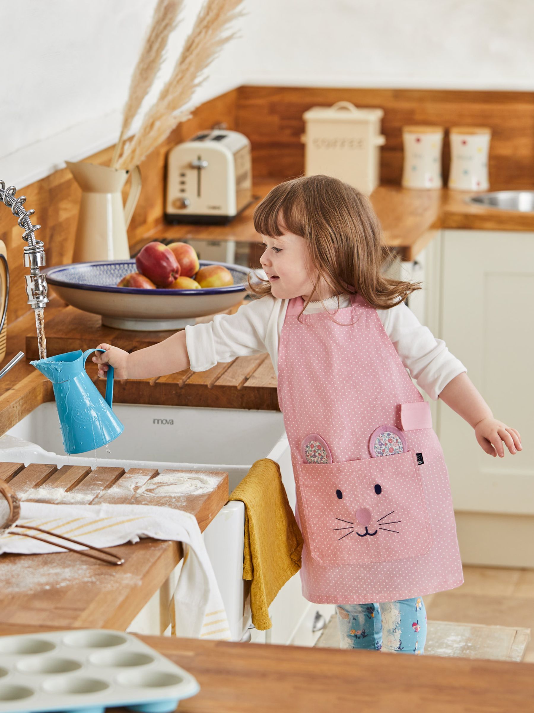 Mouse Apron - Image 1 of 4