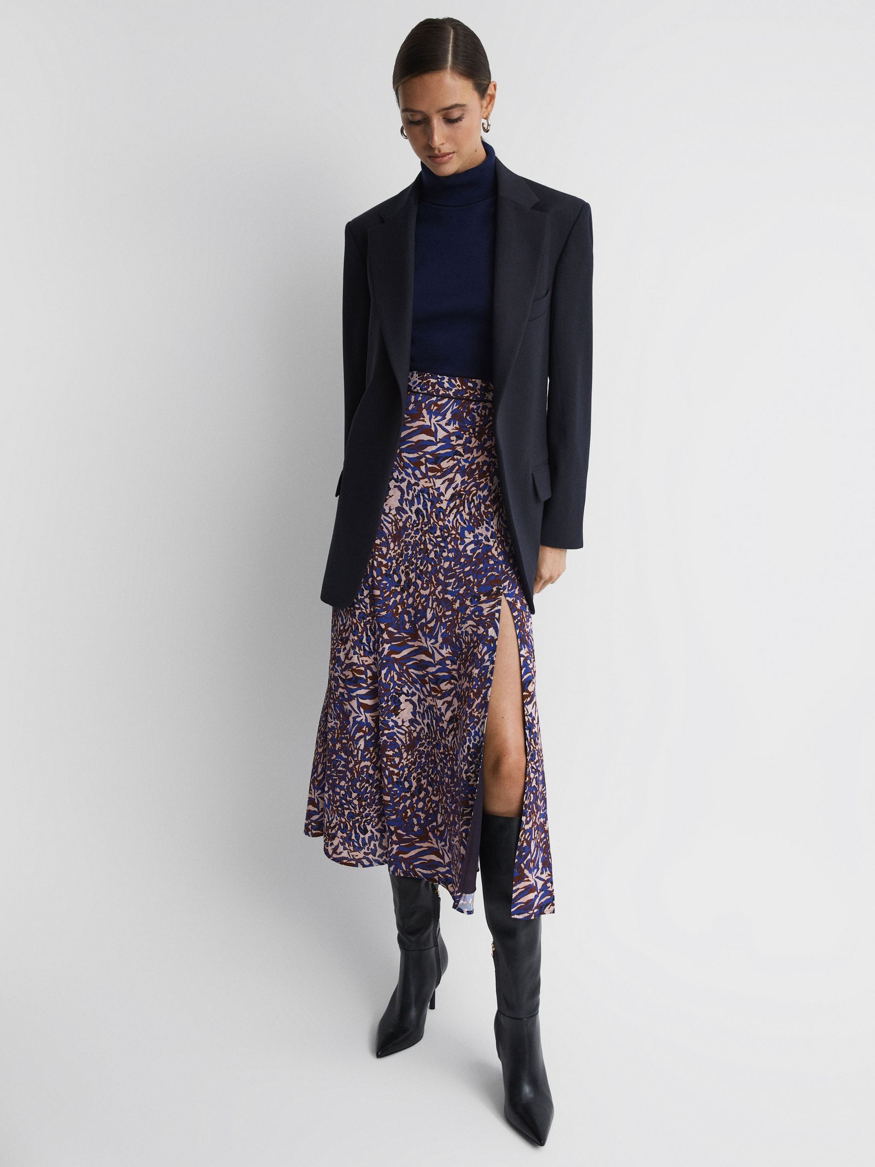 Printed Midi Skirt in Blue - Image 3 of 6