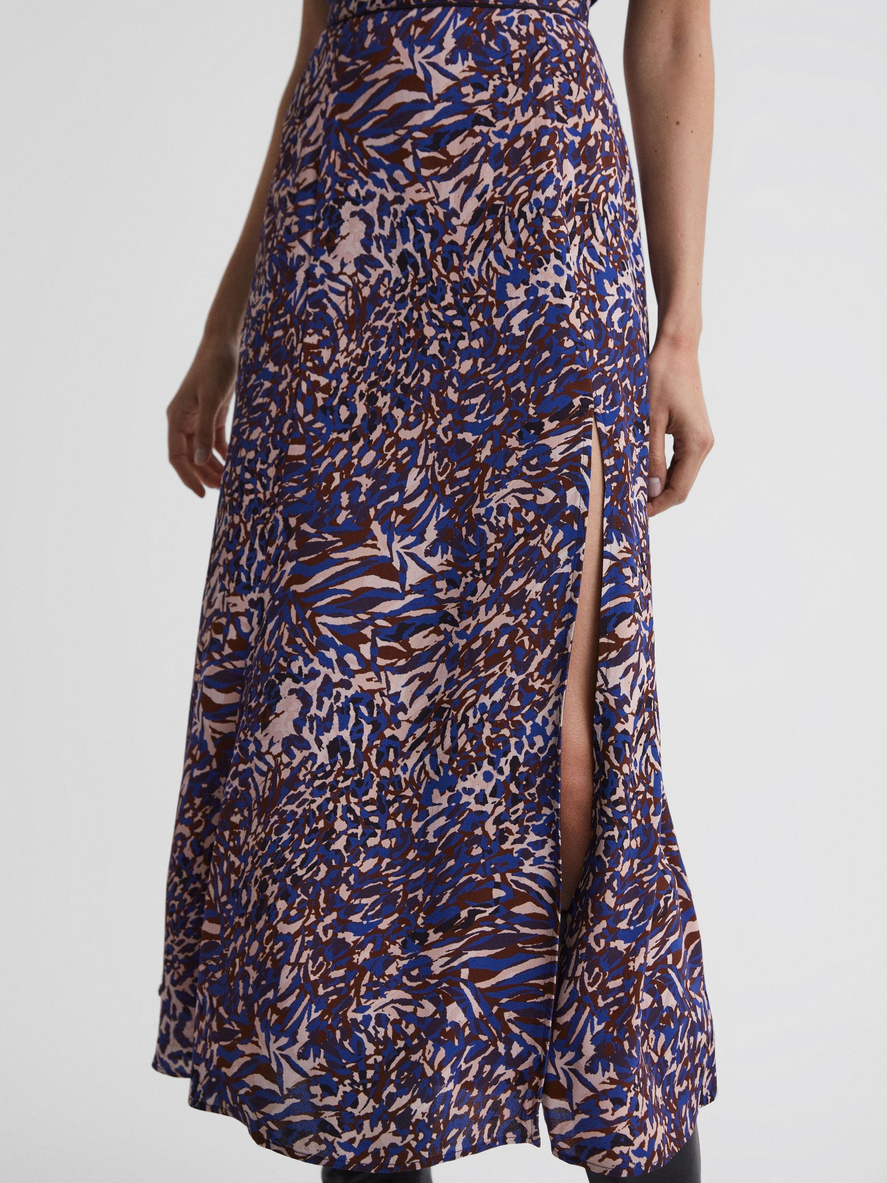 Printed Midi Skirt in Blue - Image 4 of 6