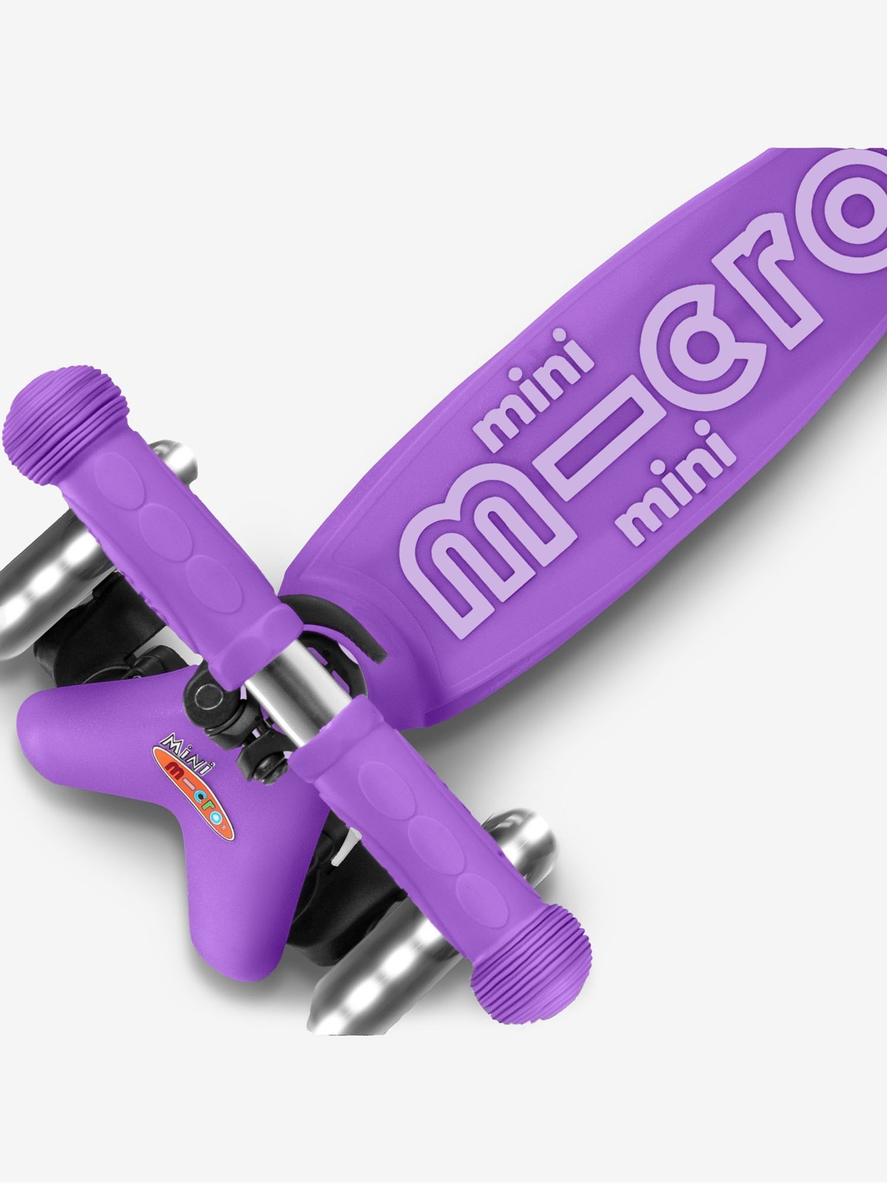 Purple Micro Scooters Mini Micro Deluxe LED Scooter - Image 6 of 9