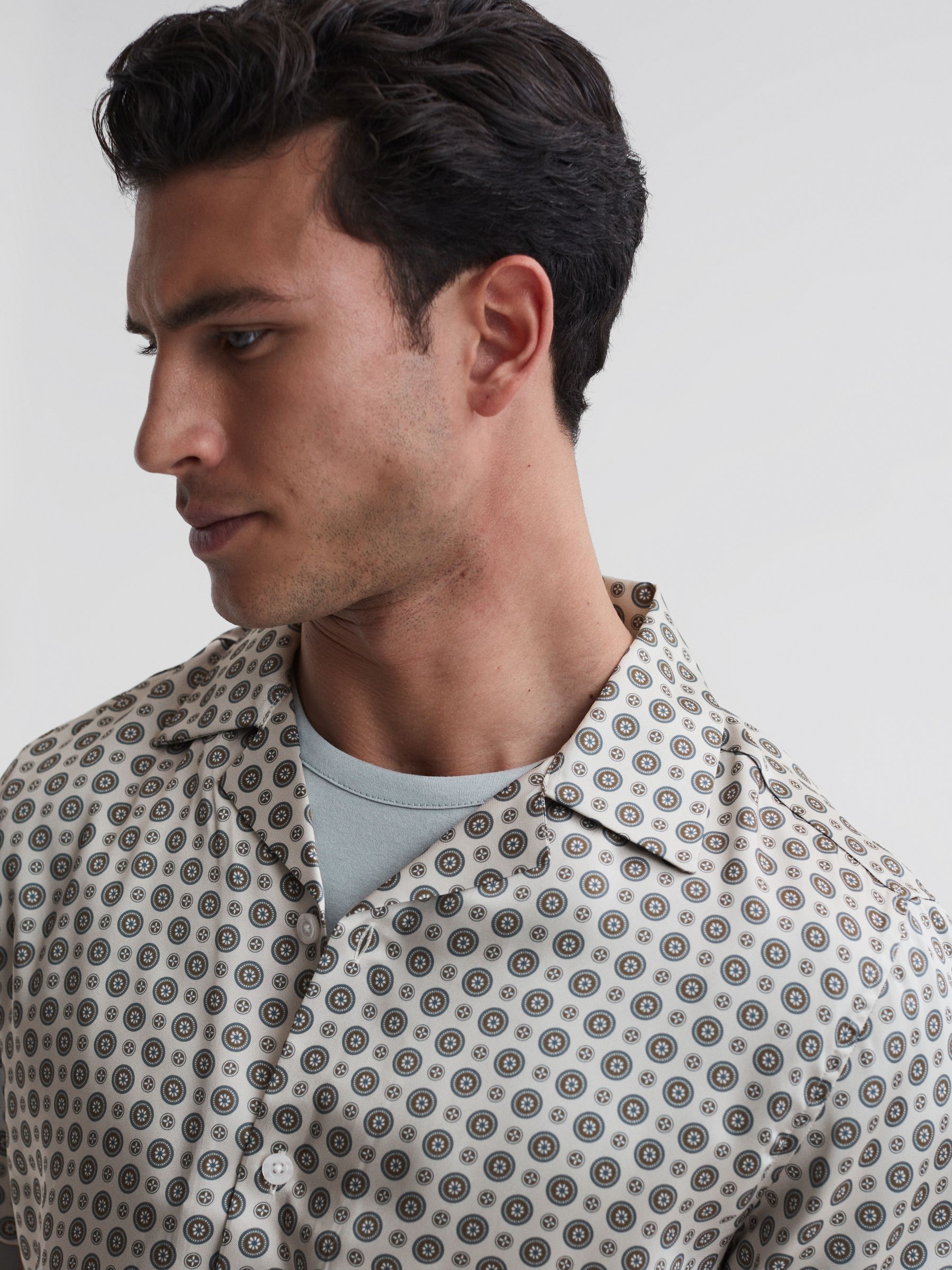 Printed Cuban Collar Shirt in Grey - Image 4 of 6