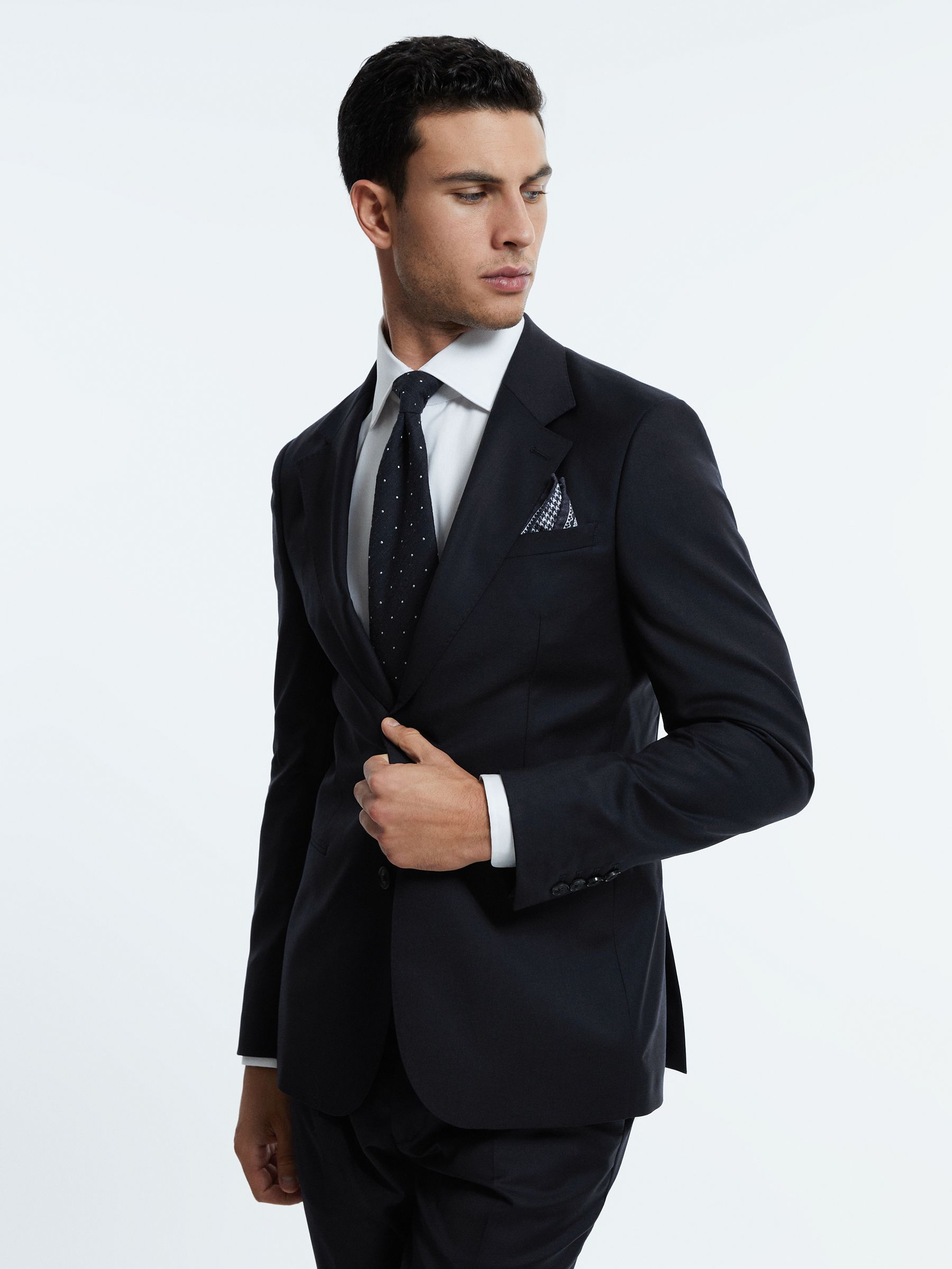 Atelier Wool Cashmere Slim Fit Single Breasted Blazer in Midnight Navy - Image 6 of 8