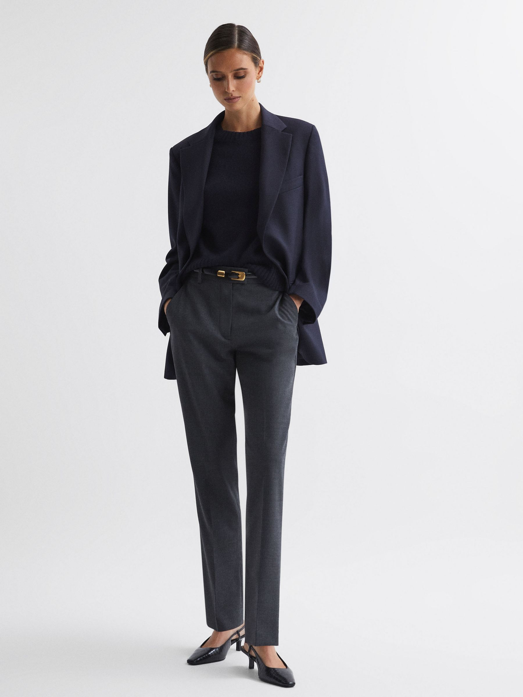 Cashmere Short Sleeve Crew Neck T-Shirt in Navy - Image 3 of 5