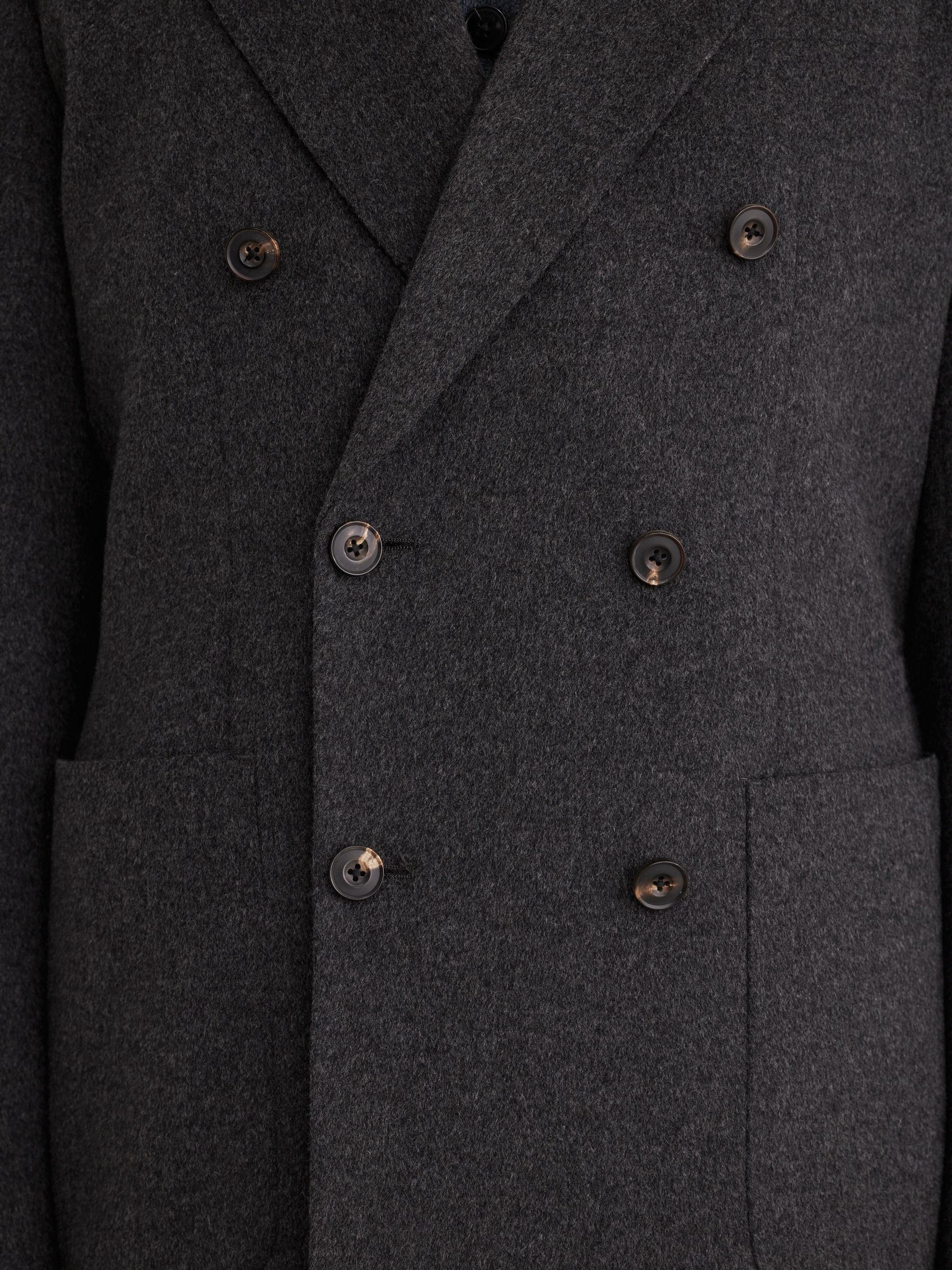Classic Fit Wool-Blend Flannel Double-Breasted Blazer in Charcoal Grey - Image 5 de 8