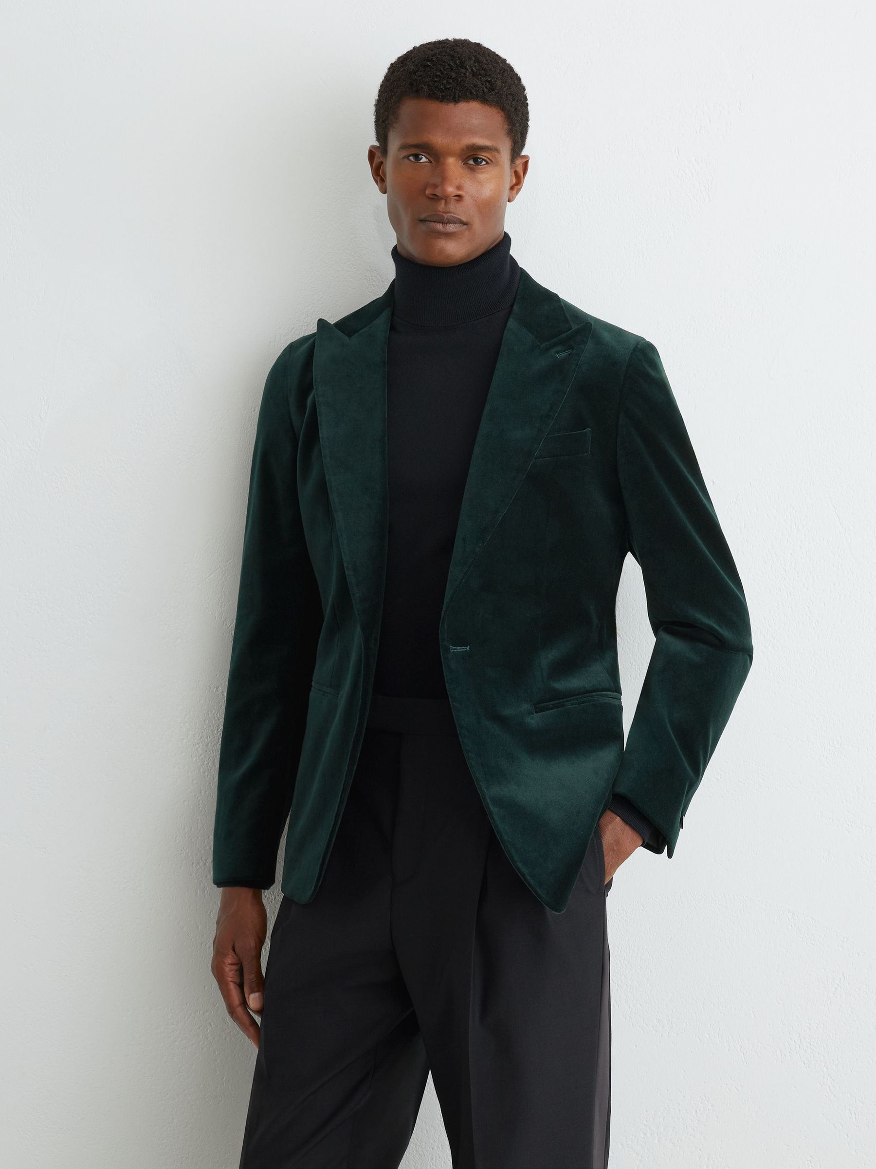 Tailored Fit Velvet Single-Breasted Blazer in Green - Image 5 of 10