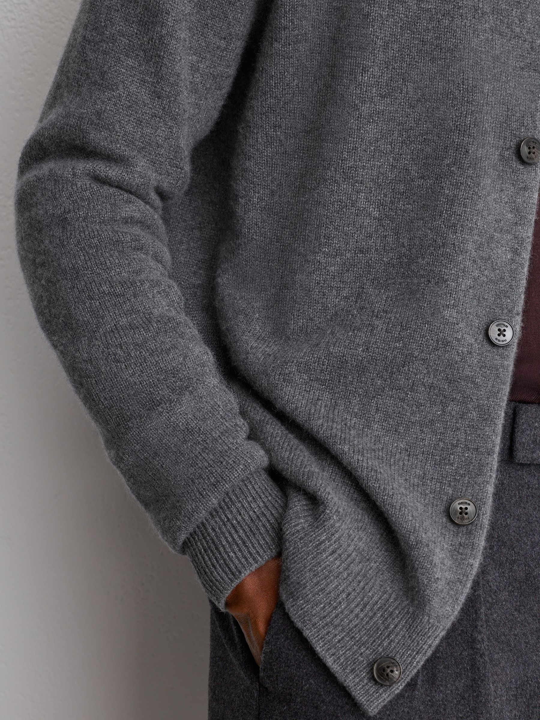 100% Cashmere Button-Through Shirt in Mid Grey Melange - Image 4 of 6