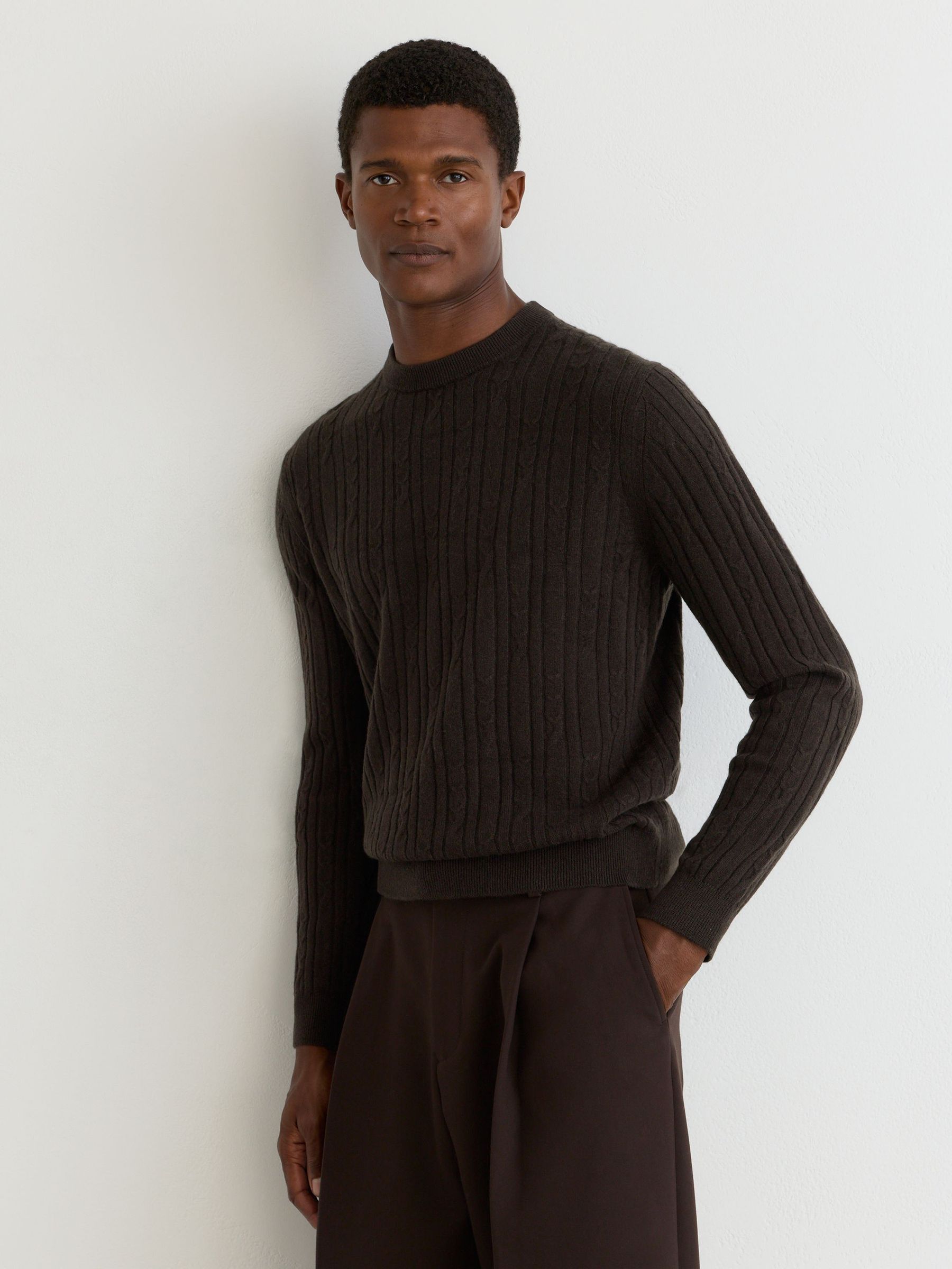 100% Cashmere Cable-Knit Crew-Neck Jumper in Chocolate Brown - Image 3 of 6