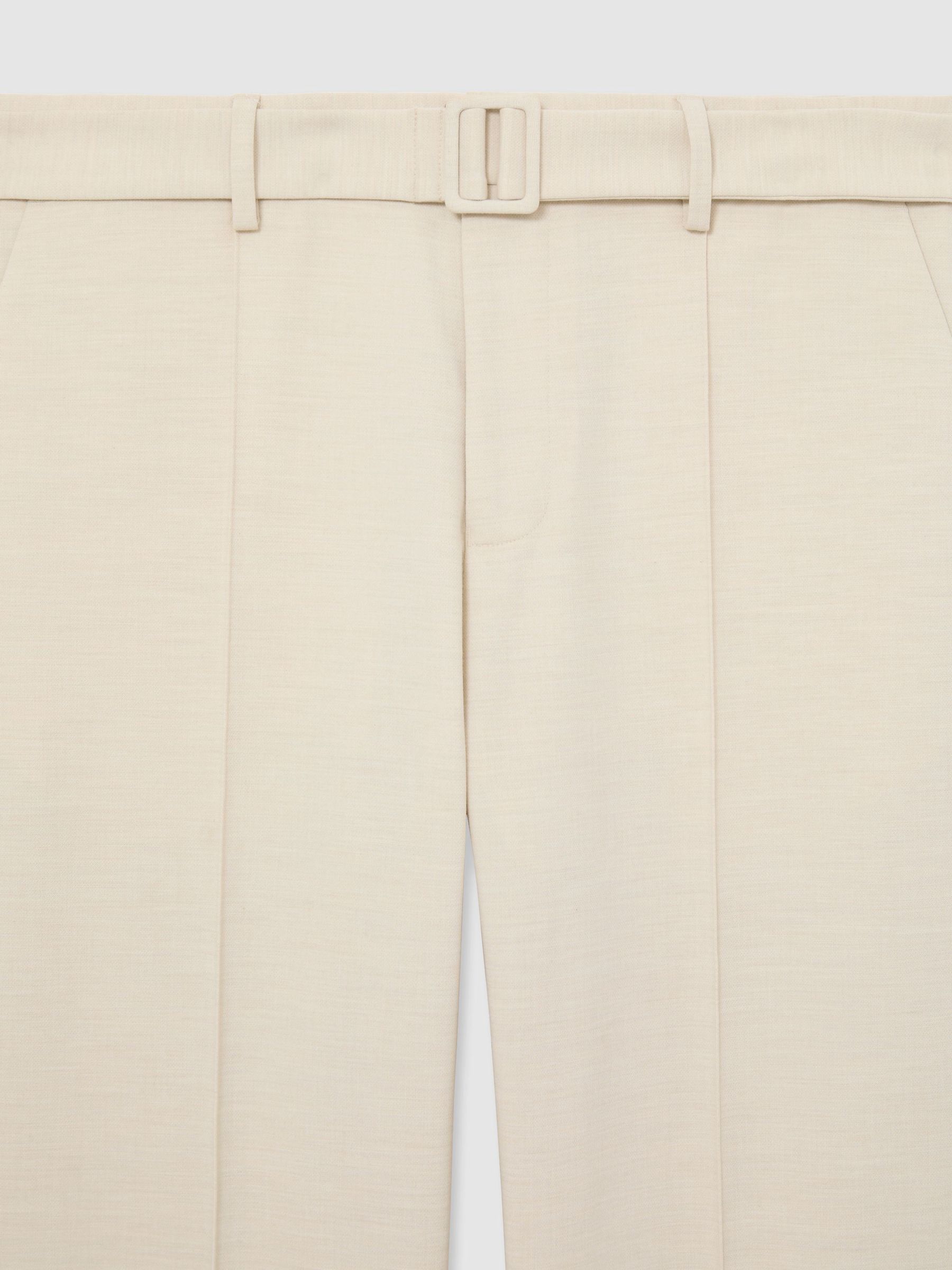 Relaxed-Fit Belted Trousers in Stone - صورة 6 من 6