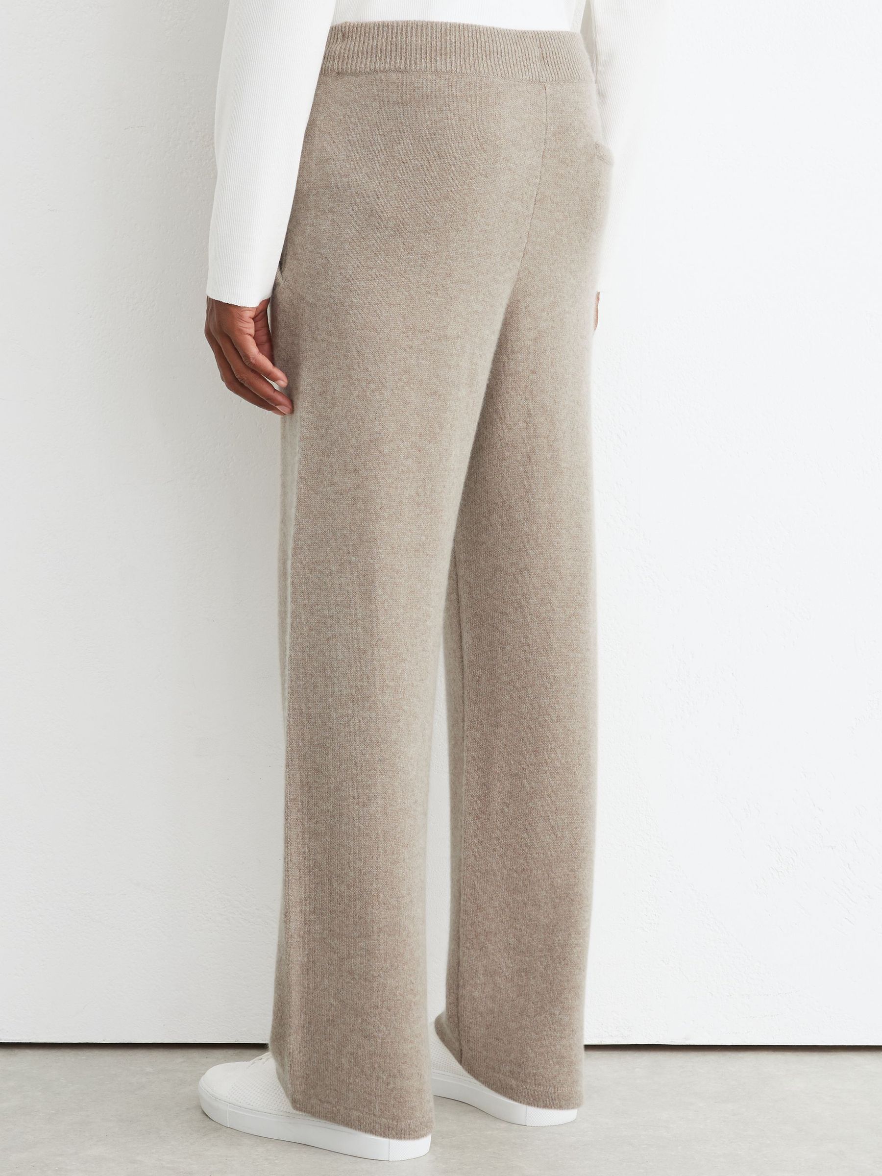 100% Cashmere Relaxed-Fit Joggers in Taupe Melange - Image 5 of 6