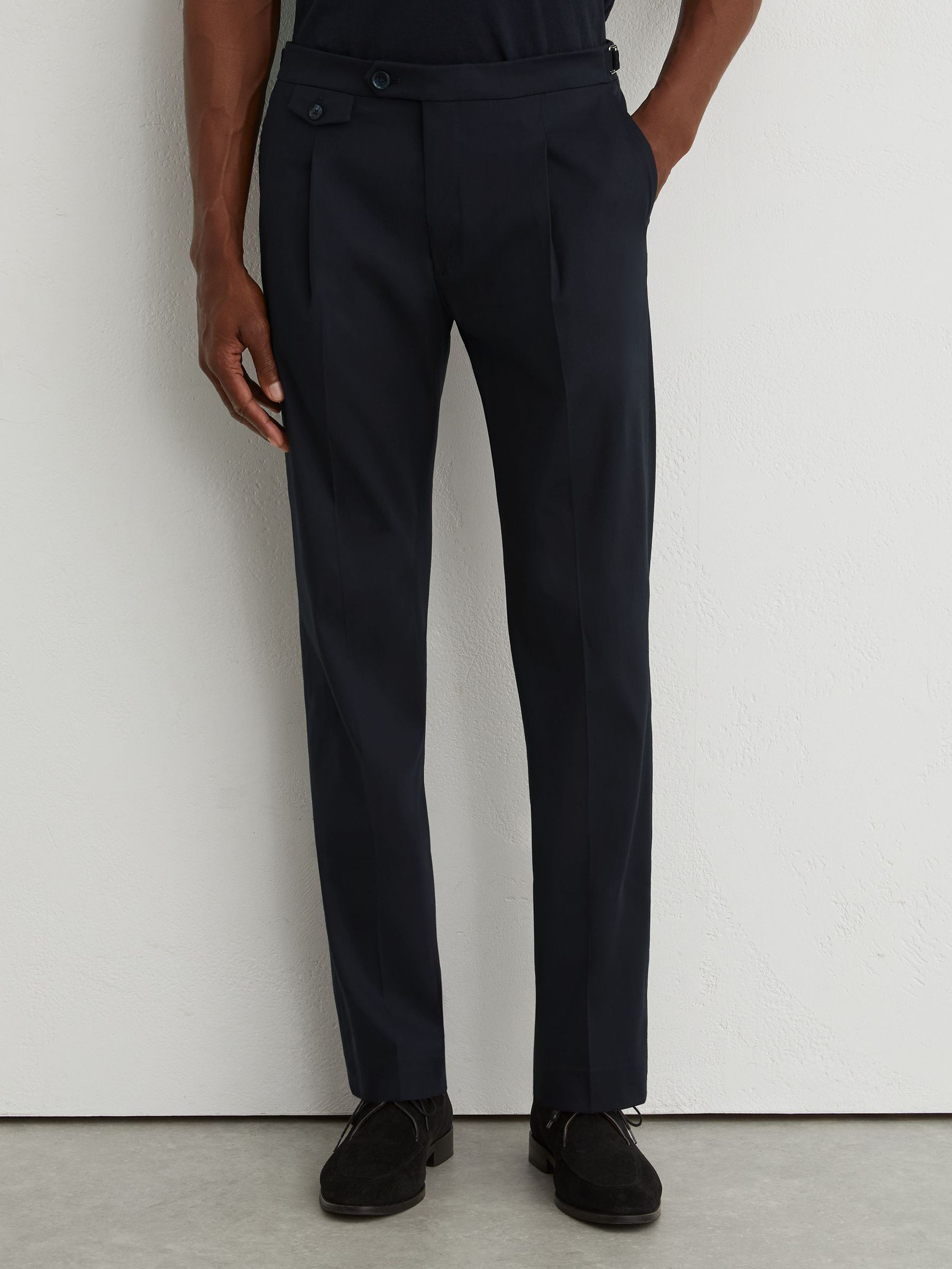Cotton-Blend Side-Adjuster Trousers Tailored-Fit in Navy - Bild 3 von 6