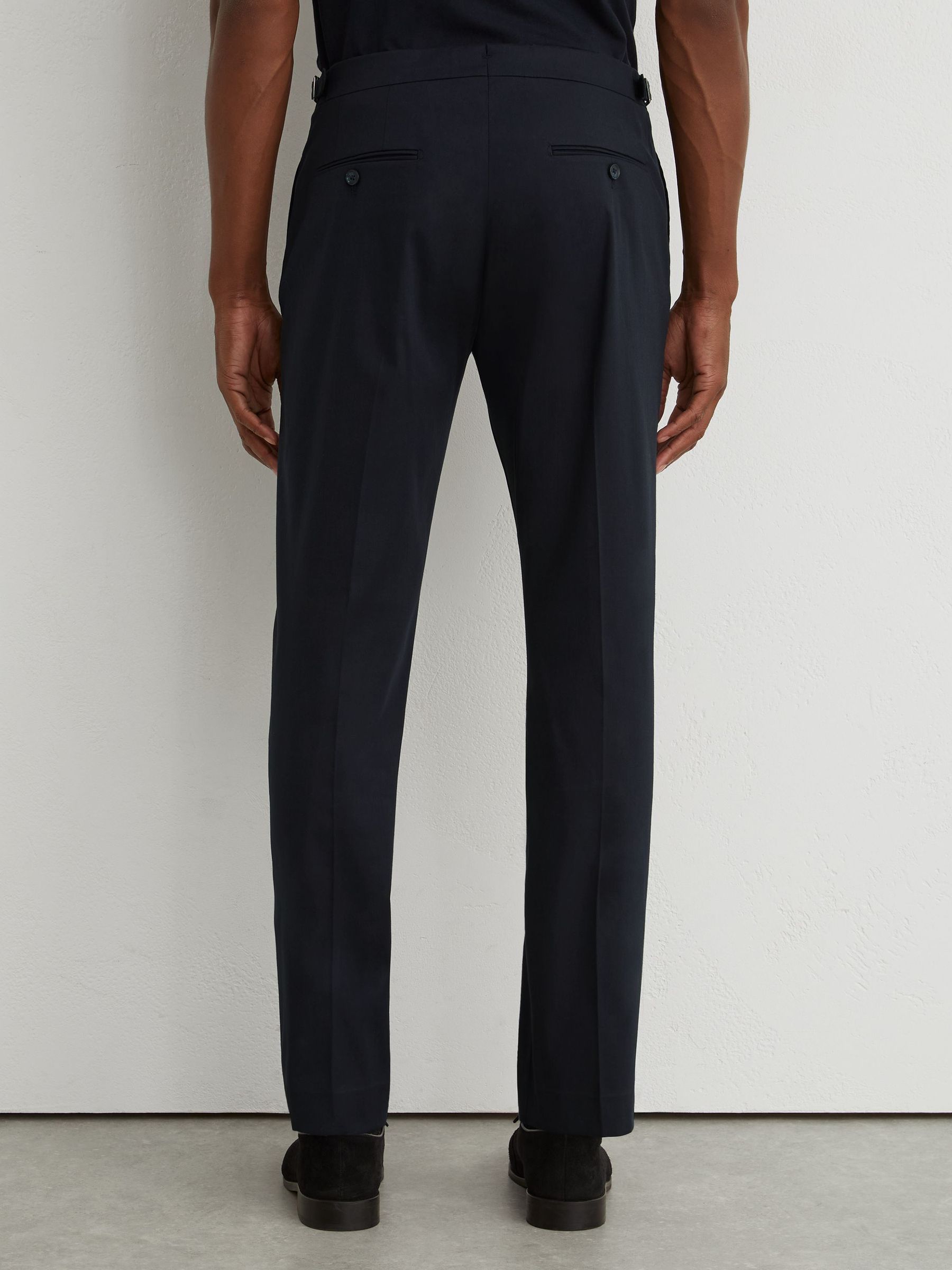Cotton-Blend Side-Adjuster Trousers Tailored-Fit in Navy - Bild 5 von 6