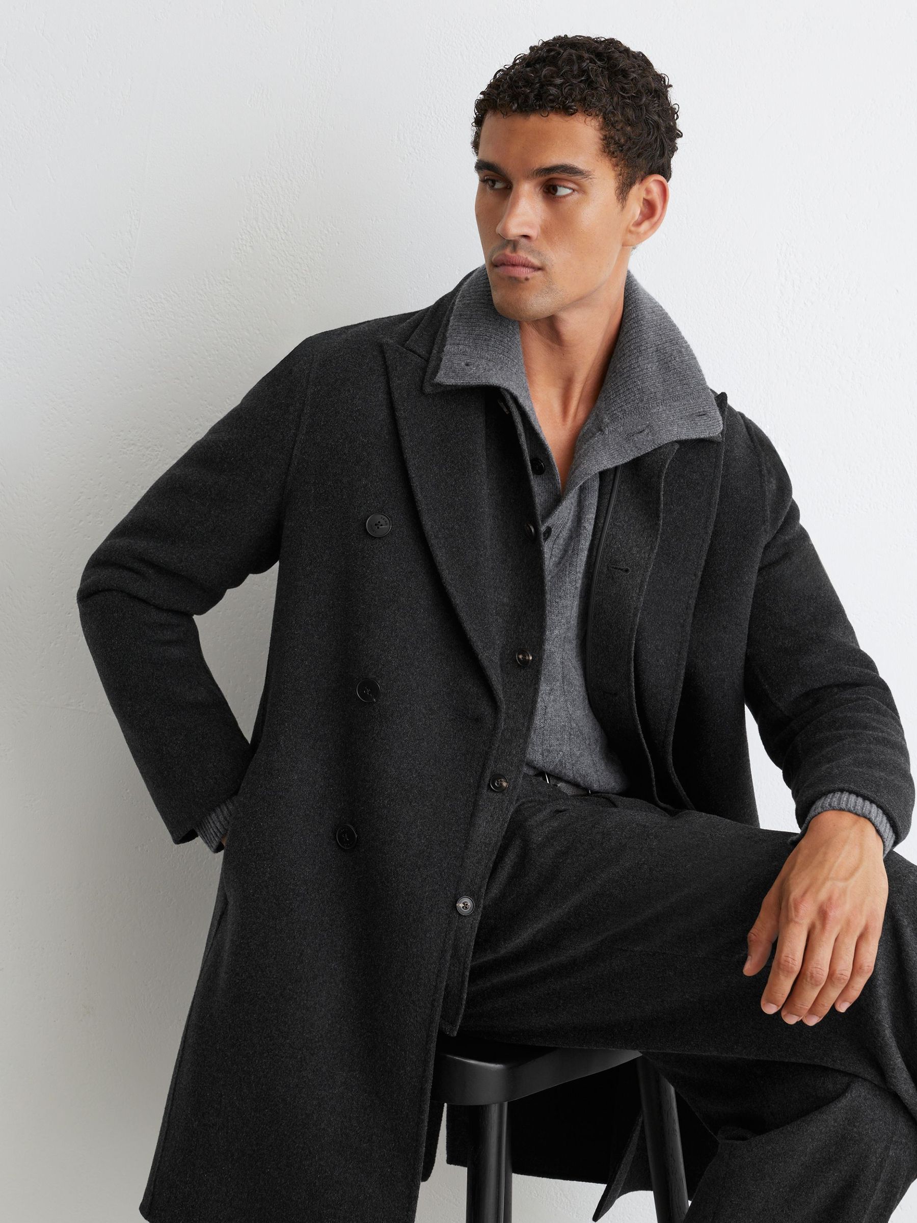 Wool-Blend Double-Breasted Epsom Overcoat in Charcoal Grey - صورة 6 من 8