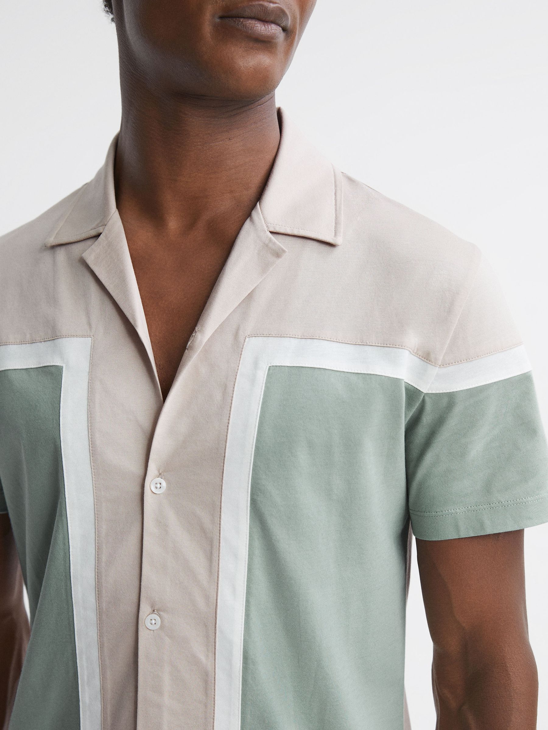 Mercerised Colourblock Cuban Collar Shirt in Sage Multi - Image 4 of 5