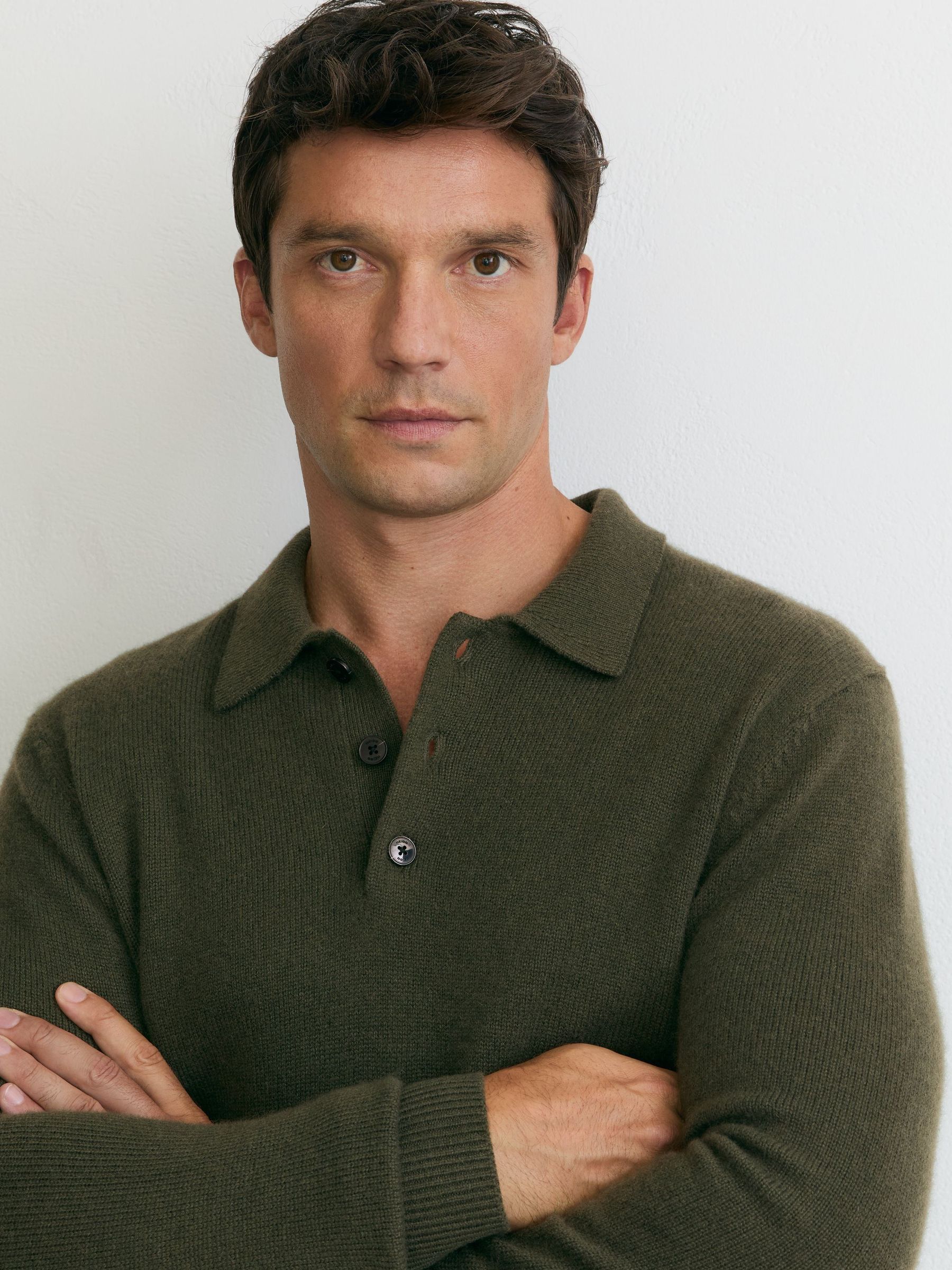 100% Cashmere Half-Button Polo Jumper in Dark Olive - Image 4 of 7
