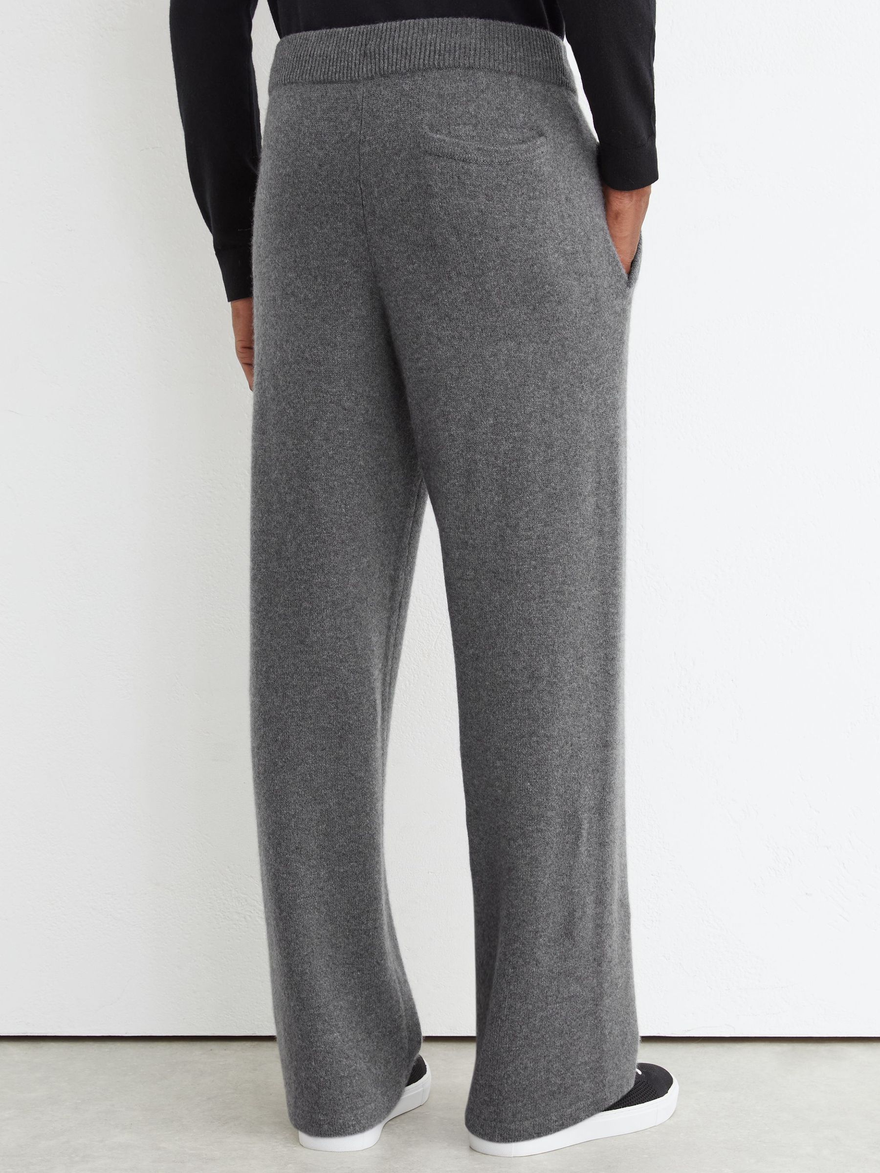 100% Cashmere Relaxed-Fit Joggers in Mid Grey Melange - Image 4 of 6